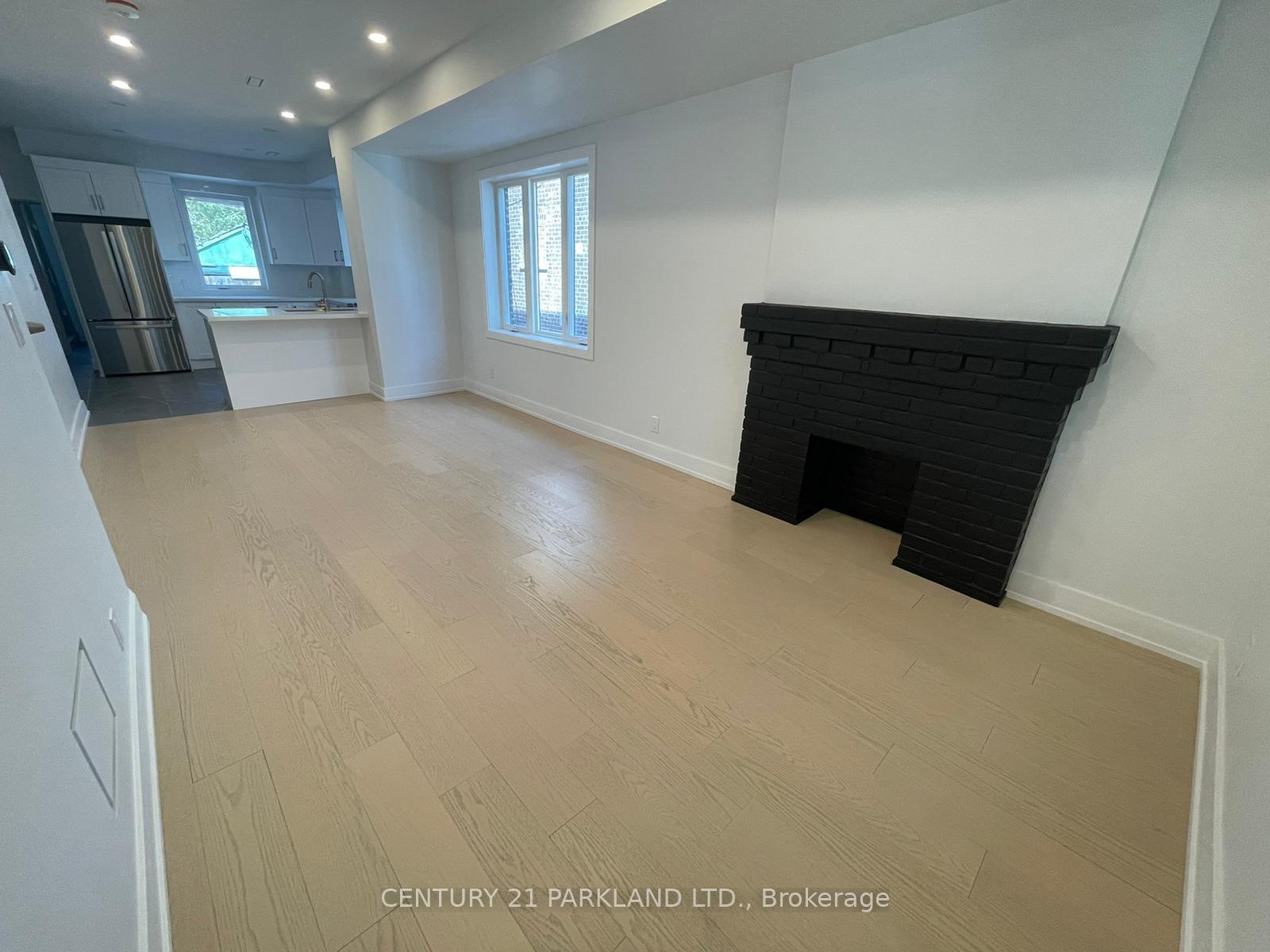 Photo 7 of Unit Main & Basement, 1840 Gerrard Street E, Toronto, Woodbine Corridor — HOMEH