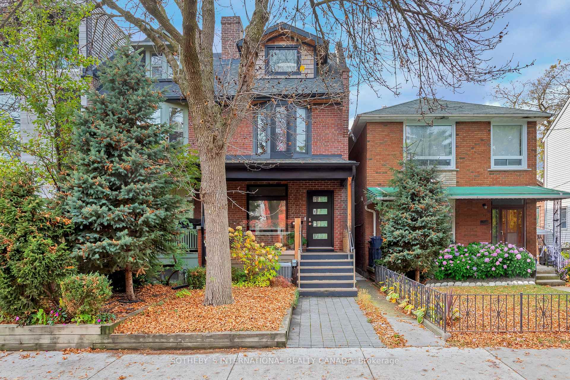 Photo 1 of 226 Lippincott Street, Toronto, University — HOMEH