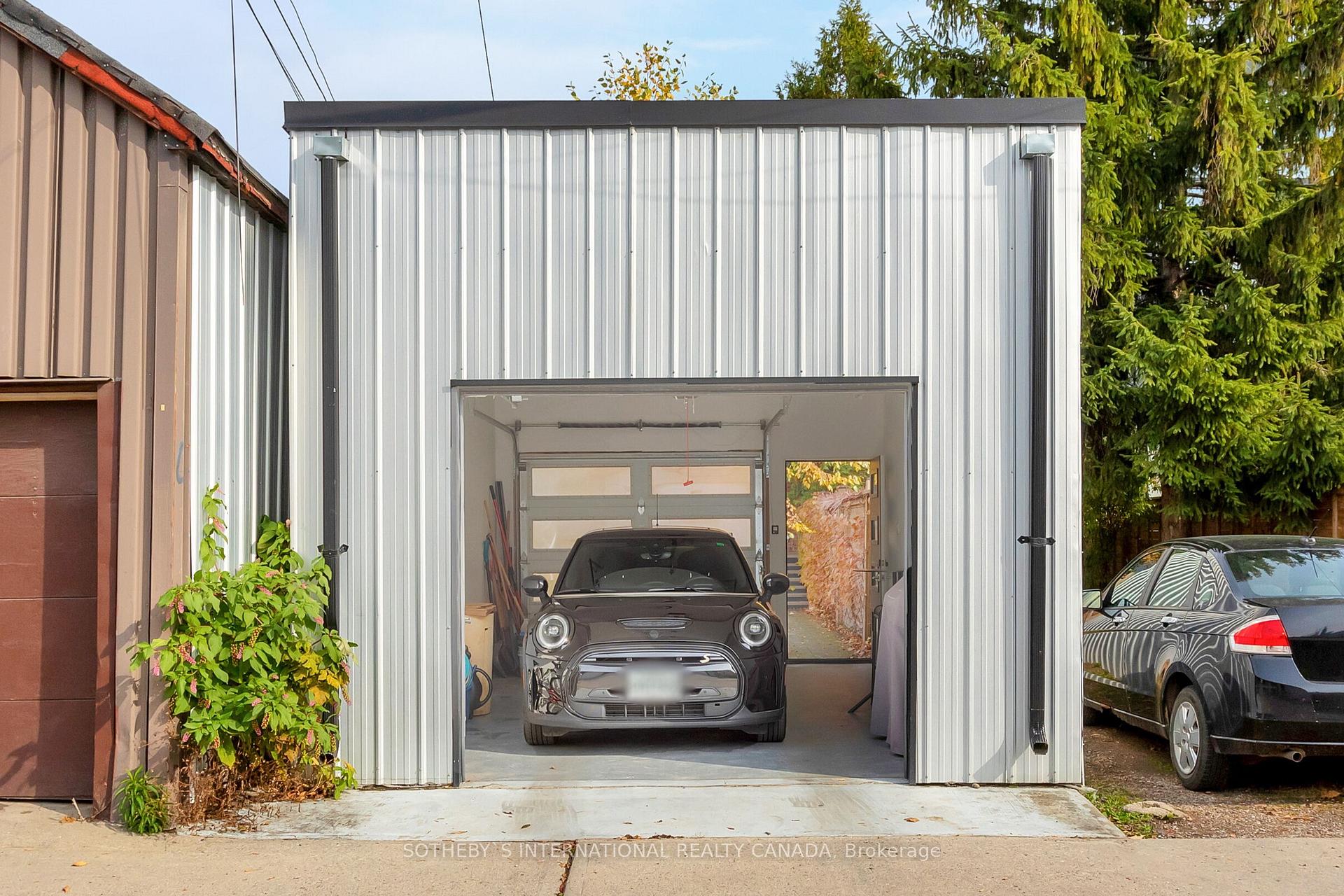 Photo 10 of 226 Lippincott Street, Toronto, University — HOMEH