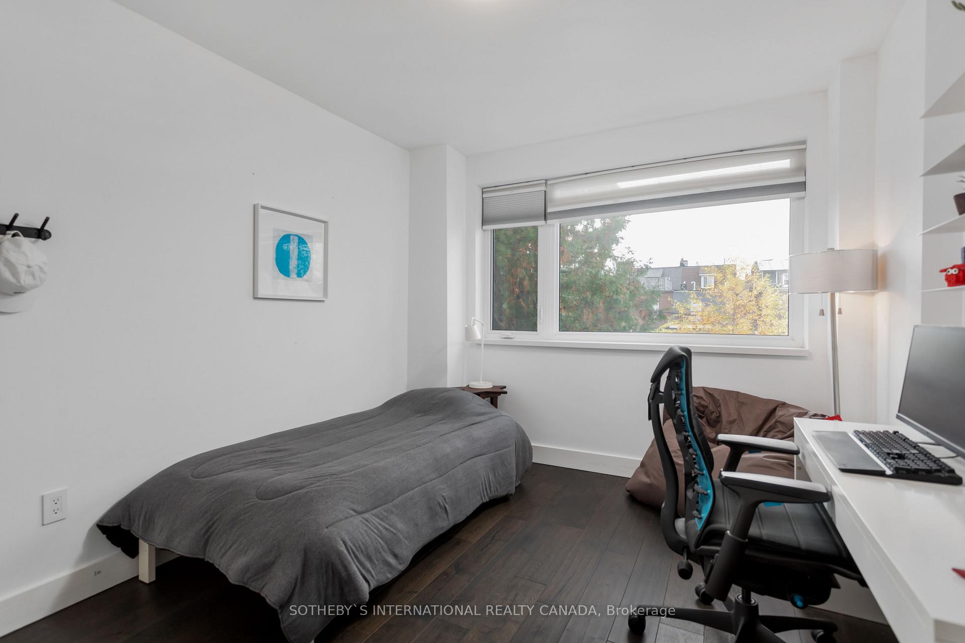 Photo 11 of 226 Lippincott Street, Toronto, University — HOMEH