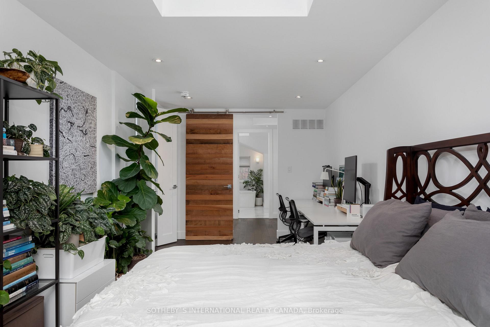 Photo 31 of 226 Lippincott Street, Toronto, University — HOMEH