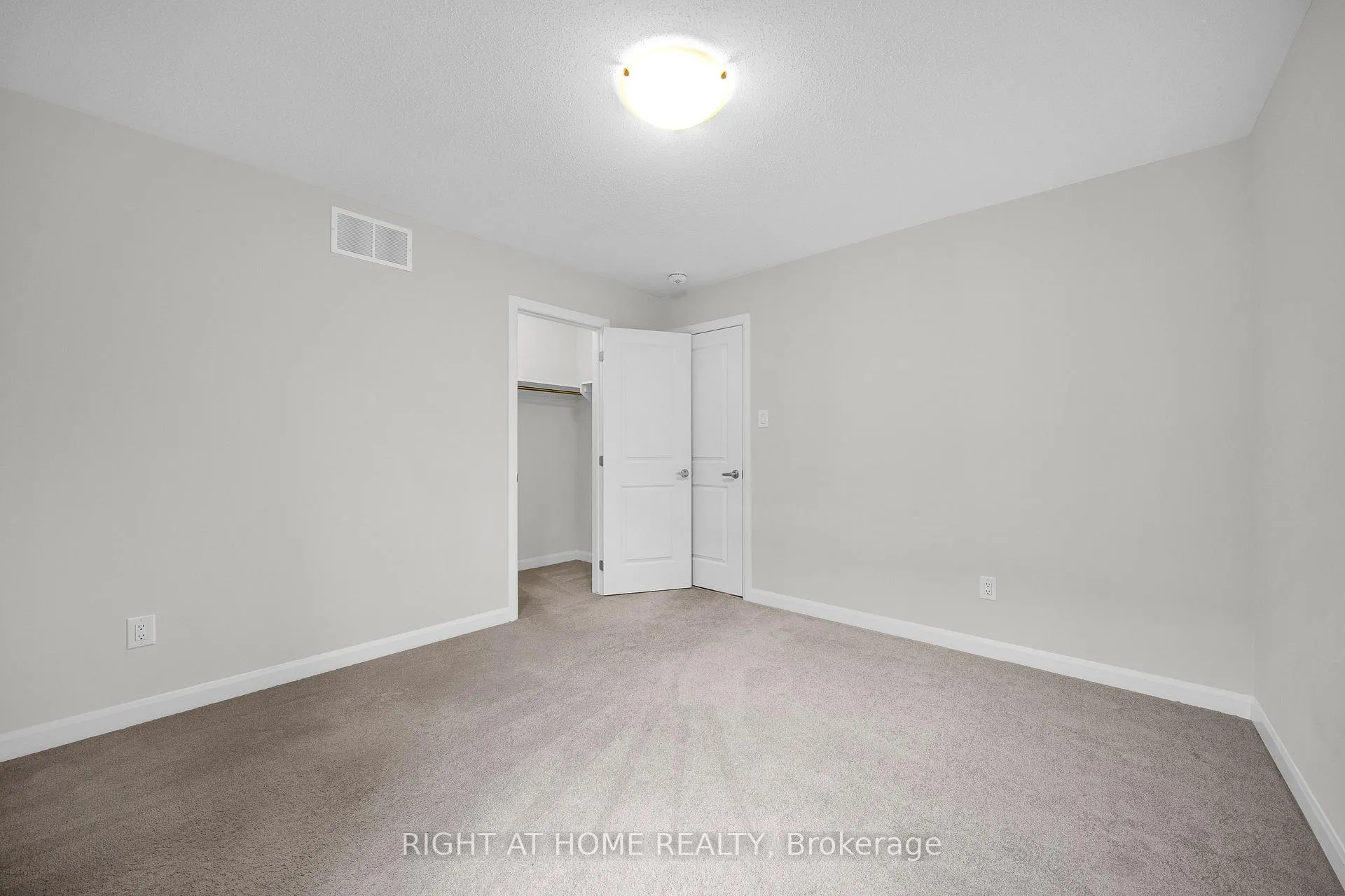 Photo 23 of 366 Cloyne Crescent, Ottawa, Barrhaven - Half Moon Bay — HOMEH