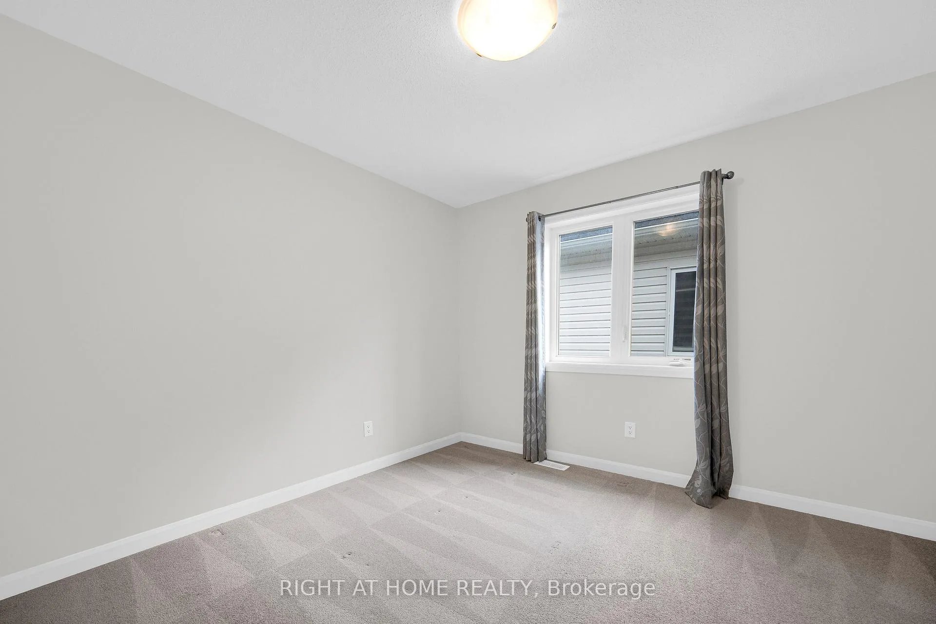 Photo 24 of 366 Cloyne Crescent, Ottawa, Barrhaven - Half Moon Bay — HOMEH