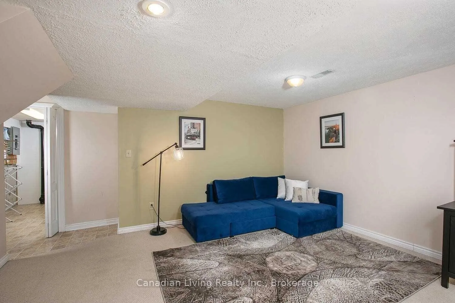 Photo 19 of 163 Lichen Crescent, Oshawa, McLaughlin — HOMEH
