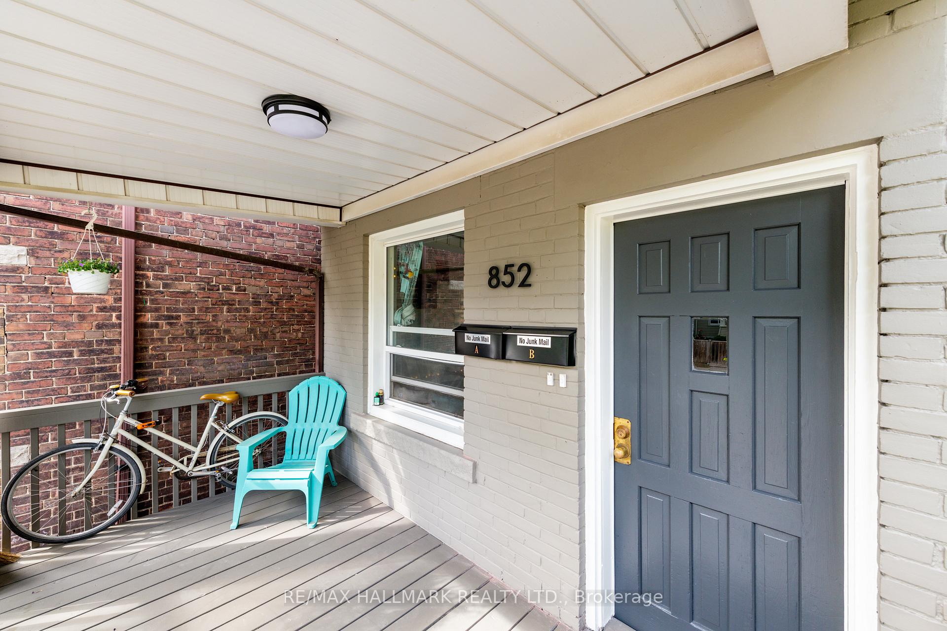 Photo 3 of 852 Carlaw Avenue, Toronto, Playter Estates-Danforth — HOMEH