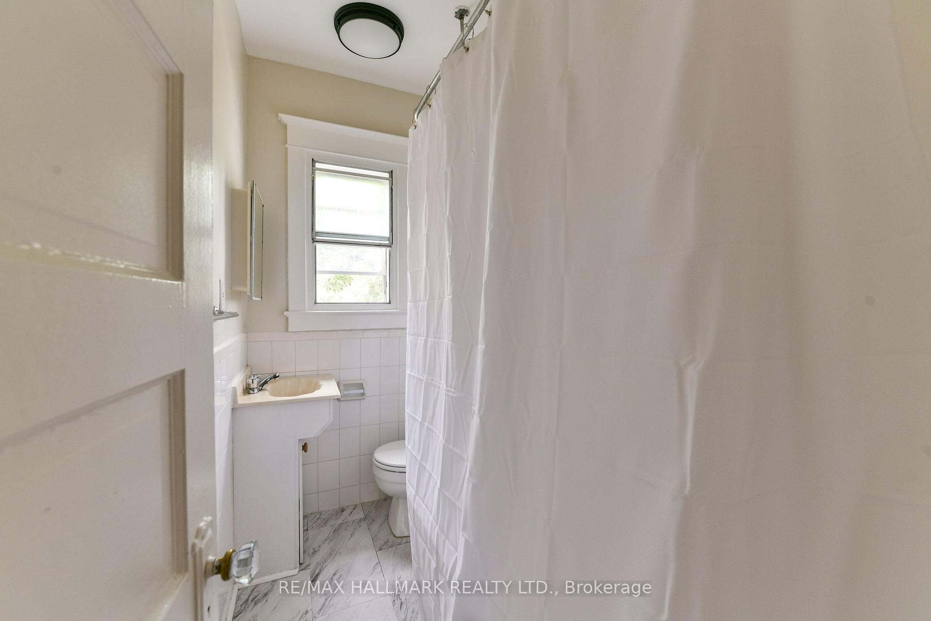 Photo 20 of 852 Carlaw Avenue, Toronto, Playter Estates-Danforth — HOMEH