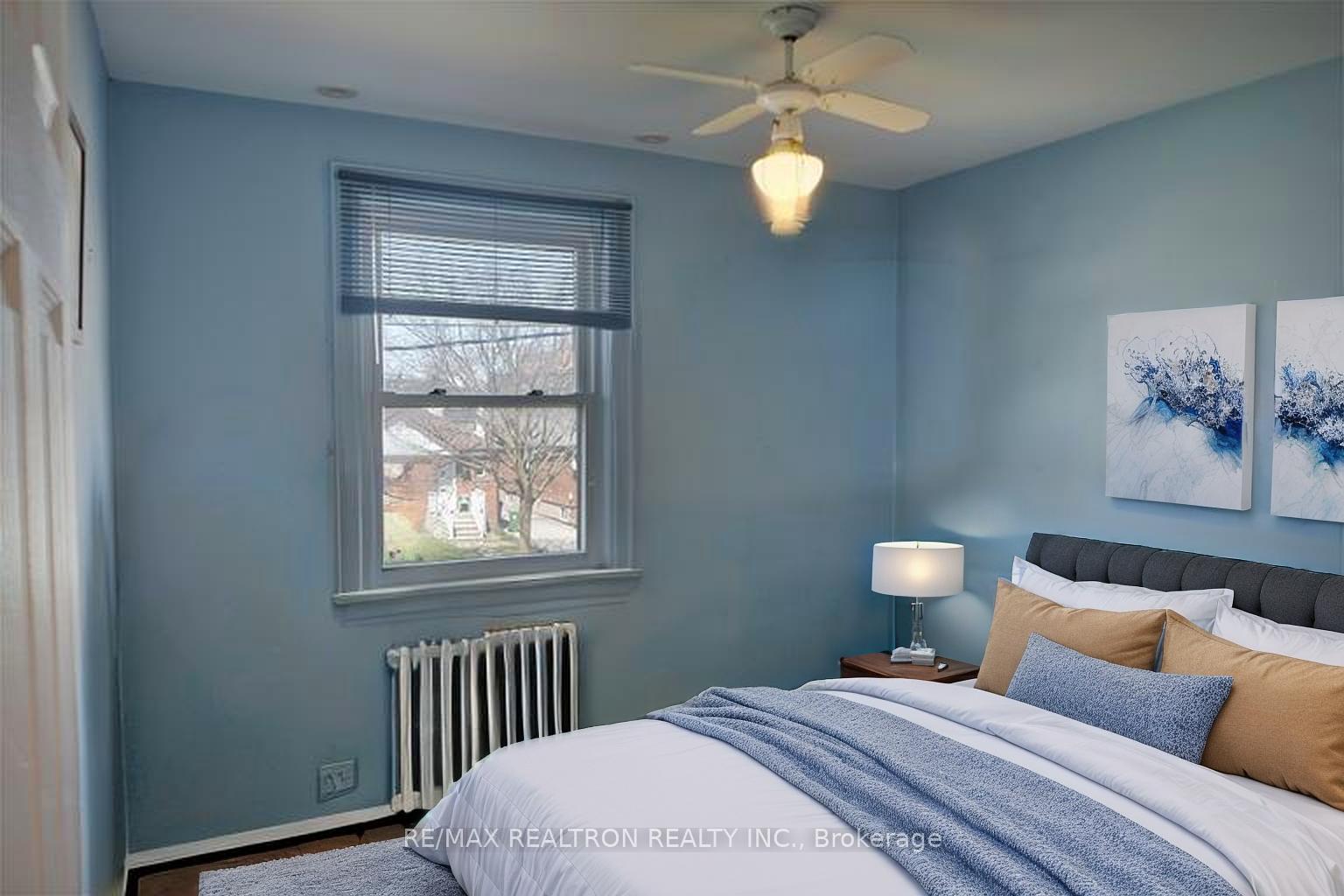 Photo 12 of 57 Regina Avenue, Toronto, Englemount-Lawrence — HOMEH