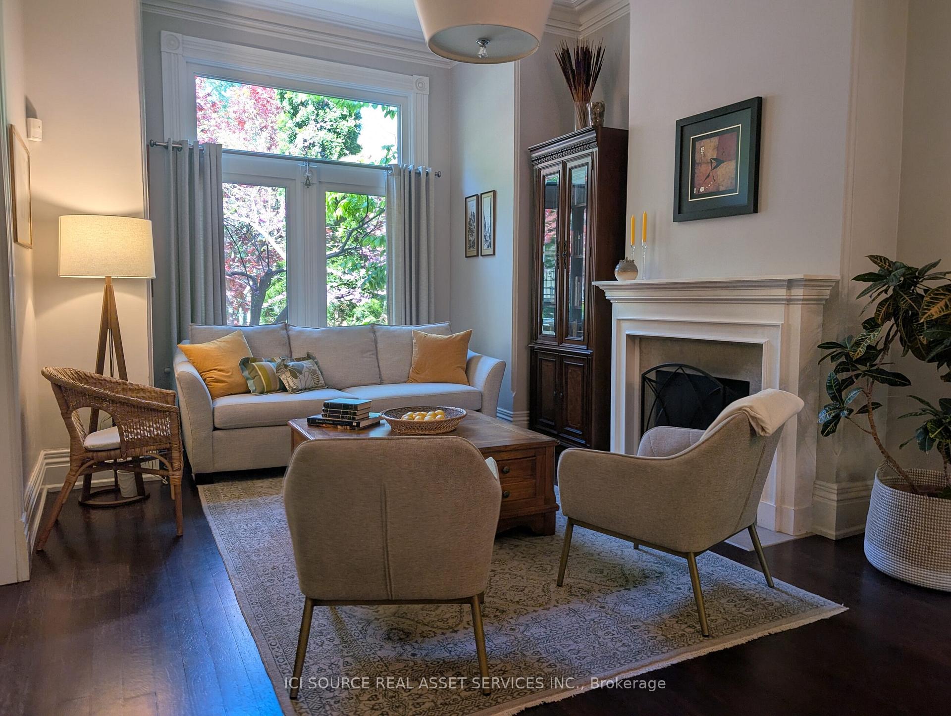 Photo 5 of 31 Spruce Street, Toronto, Cabbagetown-South St. James Town — HOMEH