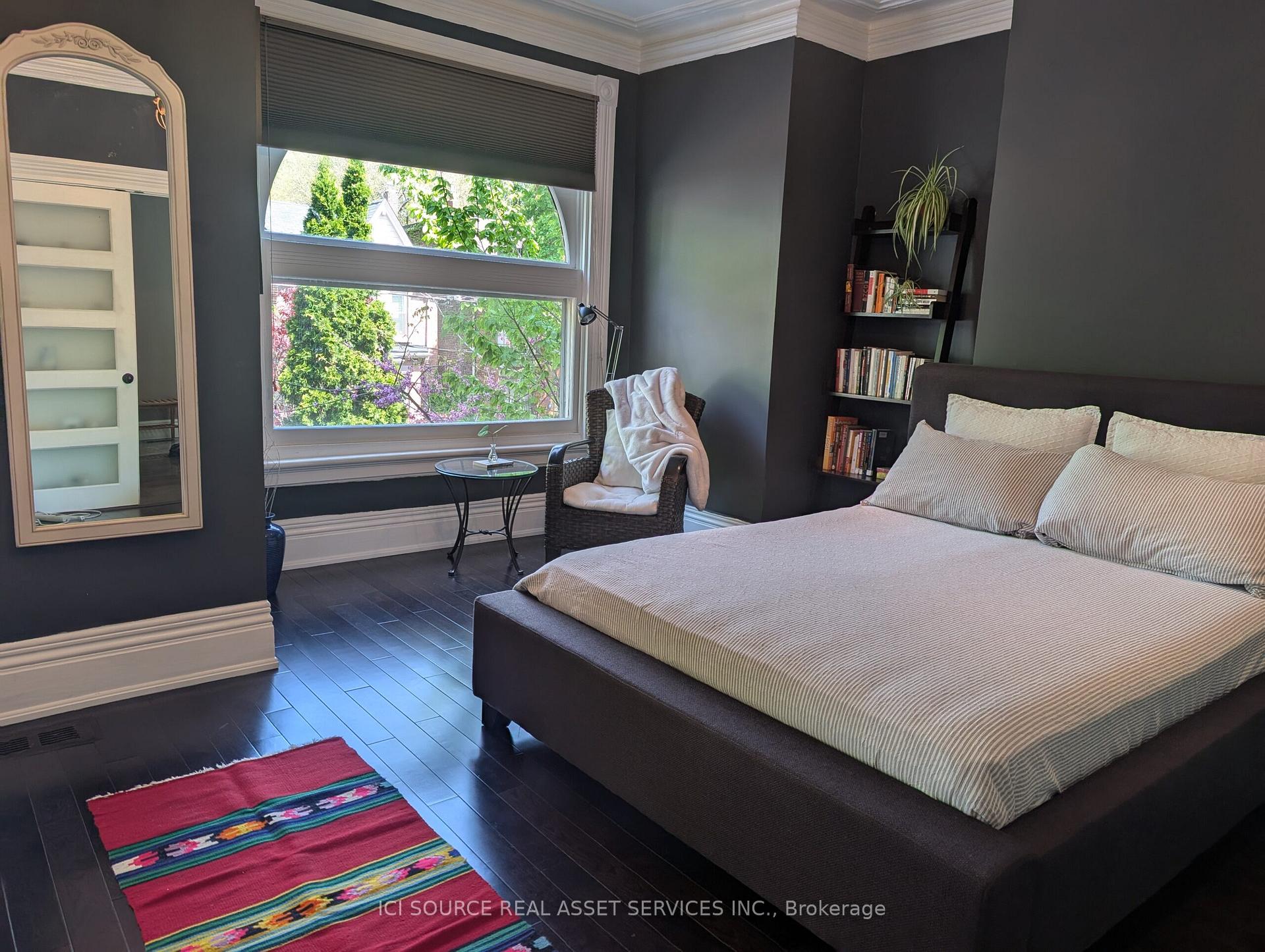 Photo 12 of 31 Spruce Street, Toronto, Cabbagetown-South St. James Town — HOMEH