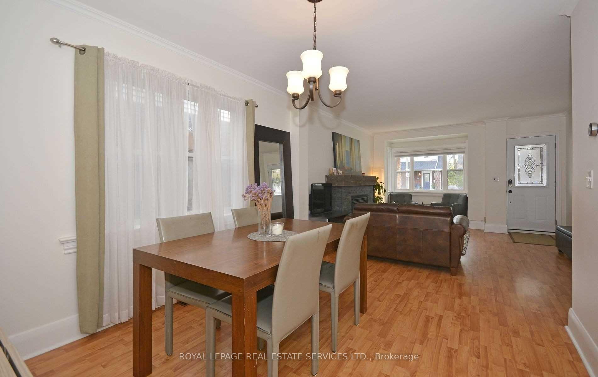 Photo 7 of 74 Oakcrest Avenue, Toronto, East End-Danforth — HOMEH
