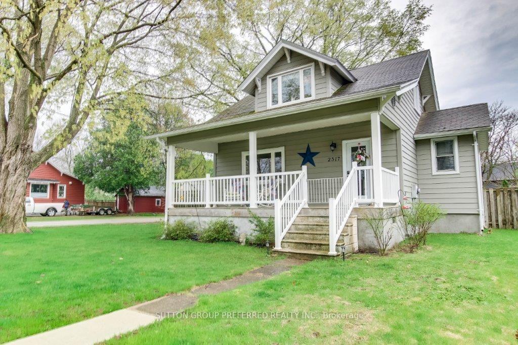 Photo 3 of 2517 Queen Street, Strathroy-Caradoc, Mount Brydges — HOMEH