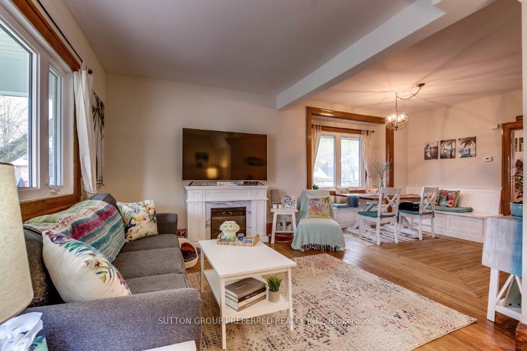 Photo 6 of 2517 Queen Street, Strathroy-Caradoc, Mount Brydges — HOMEH