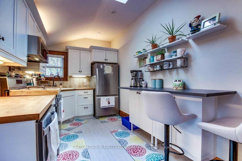 Photo 11 of 2517 Queen Street, Strathroy-Caradoc, Mount Brydges — HOMEH