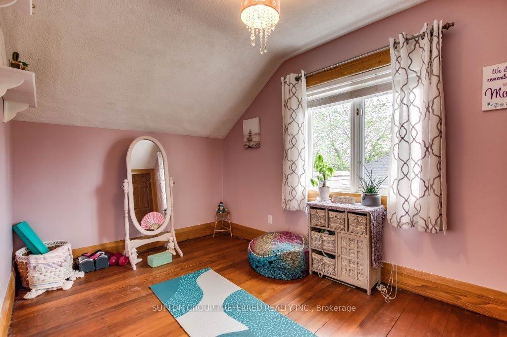 Photo 23 of 2517 Queen Street, Strathroy-Caradoc, Mount Brydges — HOMEH