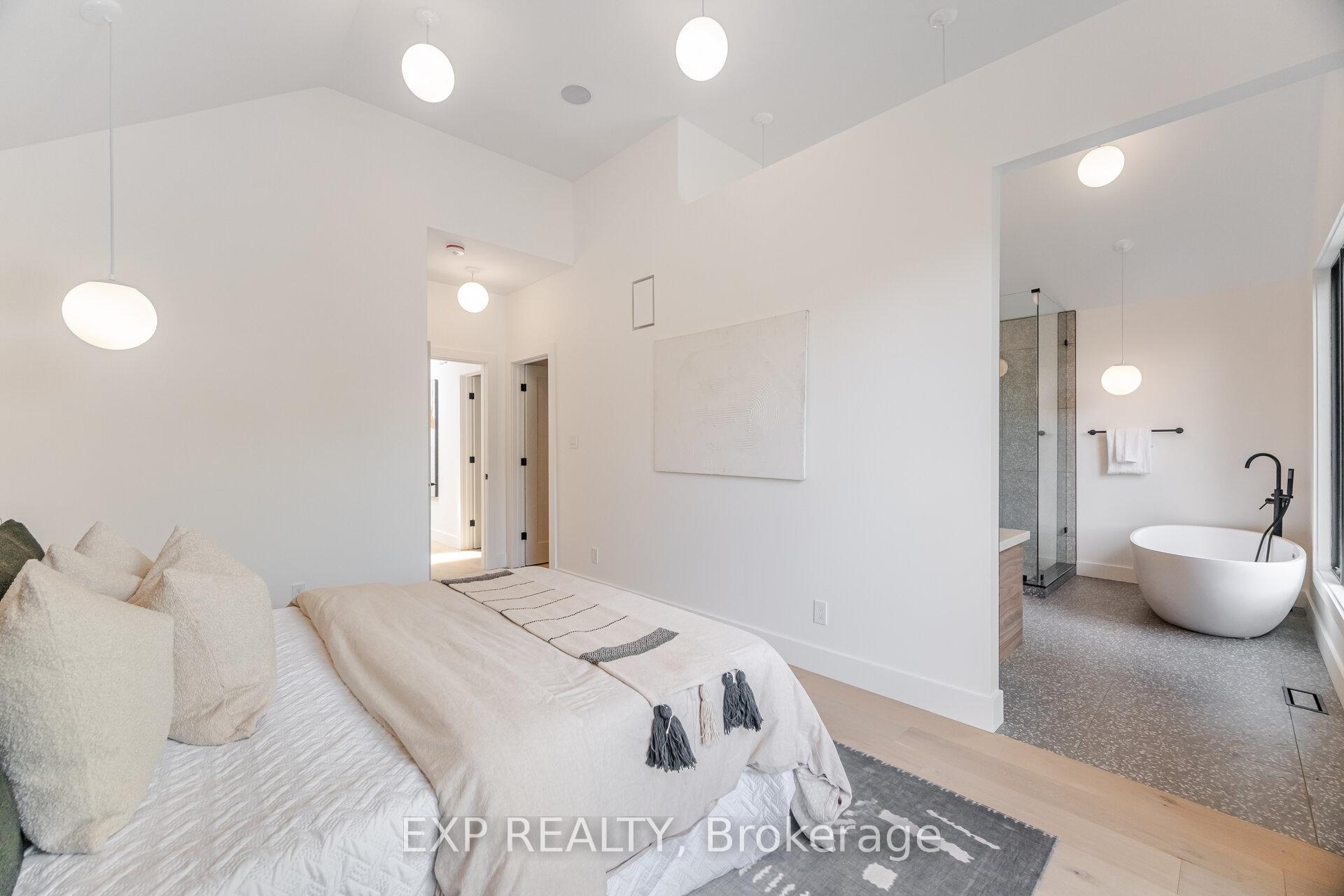 Photo 15 of 108 Sammon Avenue, Toronto, Danforth Village-East York — HOMEH