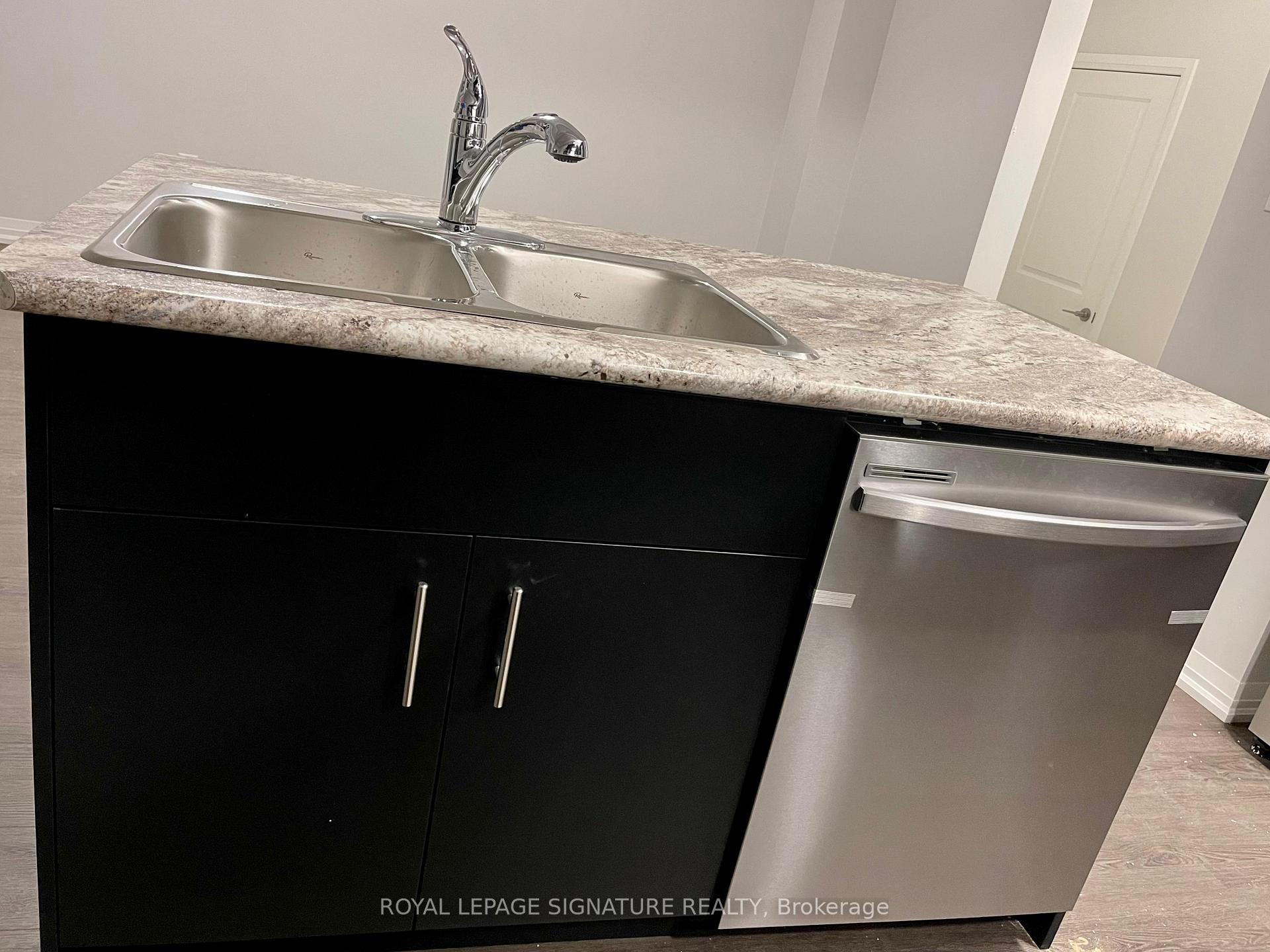 Photo 6 of 182 Bur Oak Drive, Thorold, Confederation Heights — HOMEH