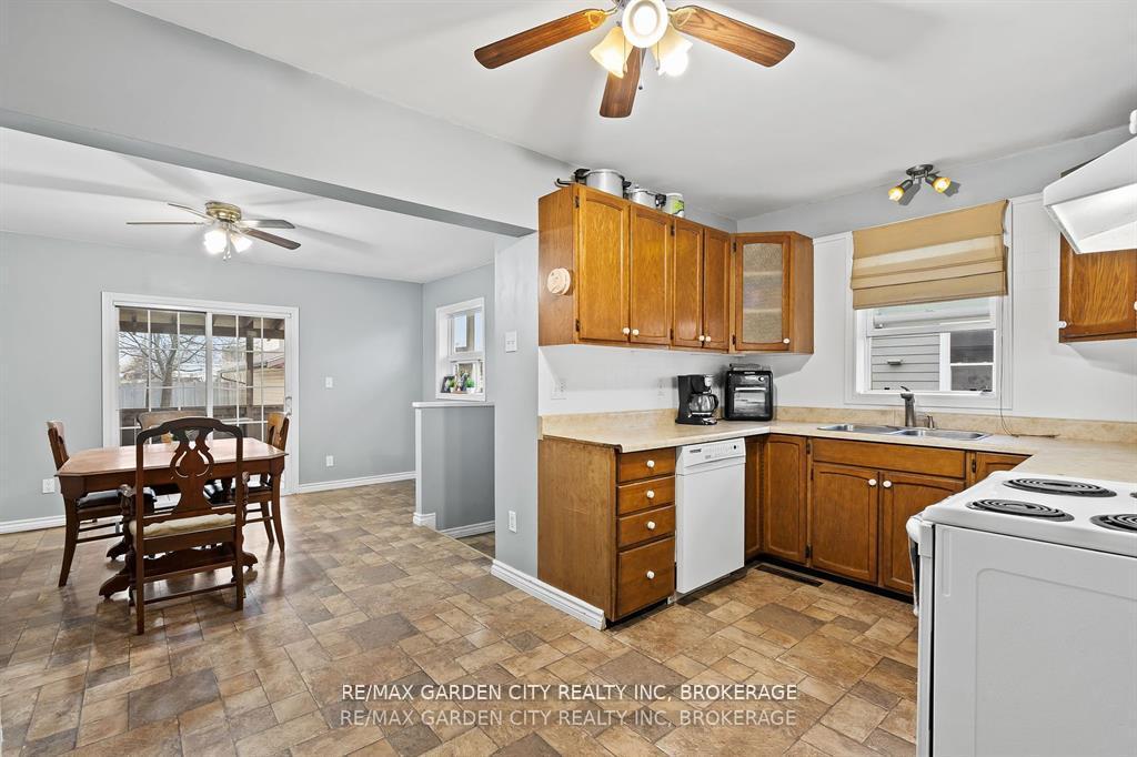 Photo 3 of 112 Clara Street, Thorold, Allanburg/Thorold South — HOMEH