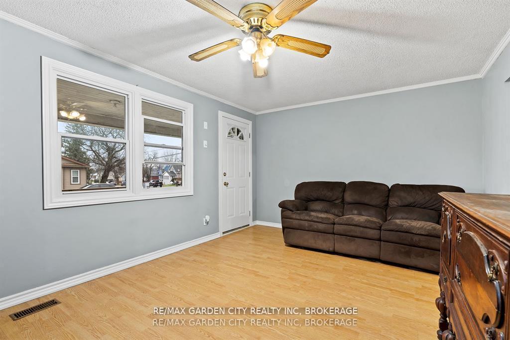 Photo 7 of 112 Clara Street, Thorold, Allanburg/Thorold South — HOMEH