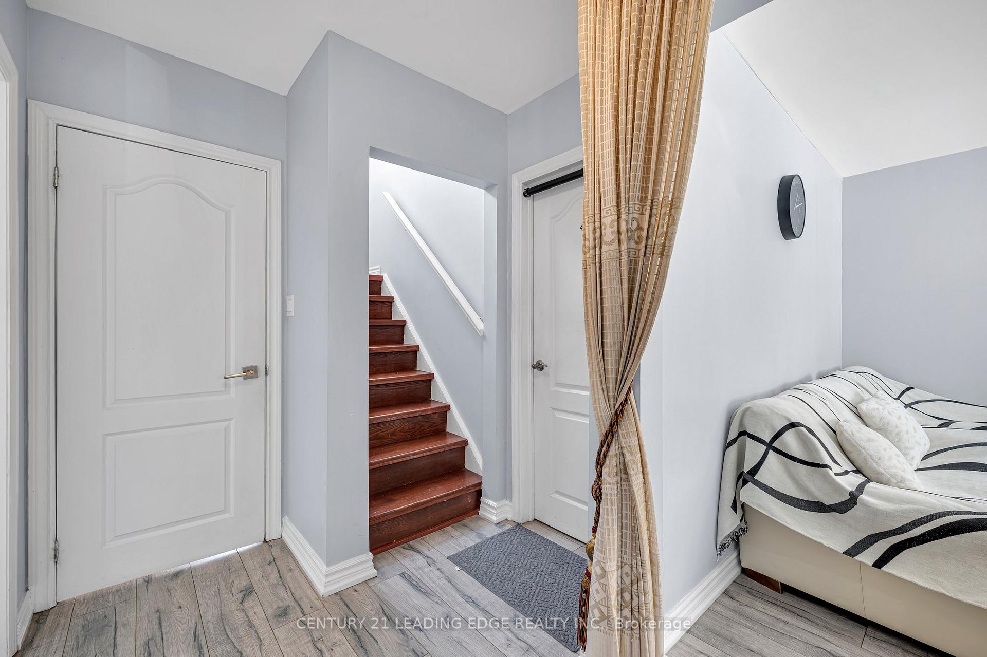 Photo 16 of 71 Treverton Drive, Scarborough, Ionview — HOMEH