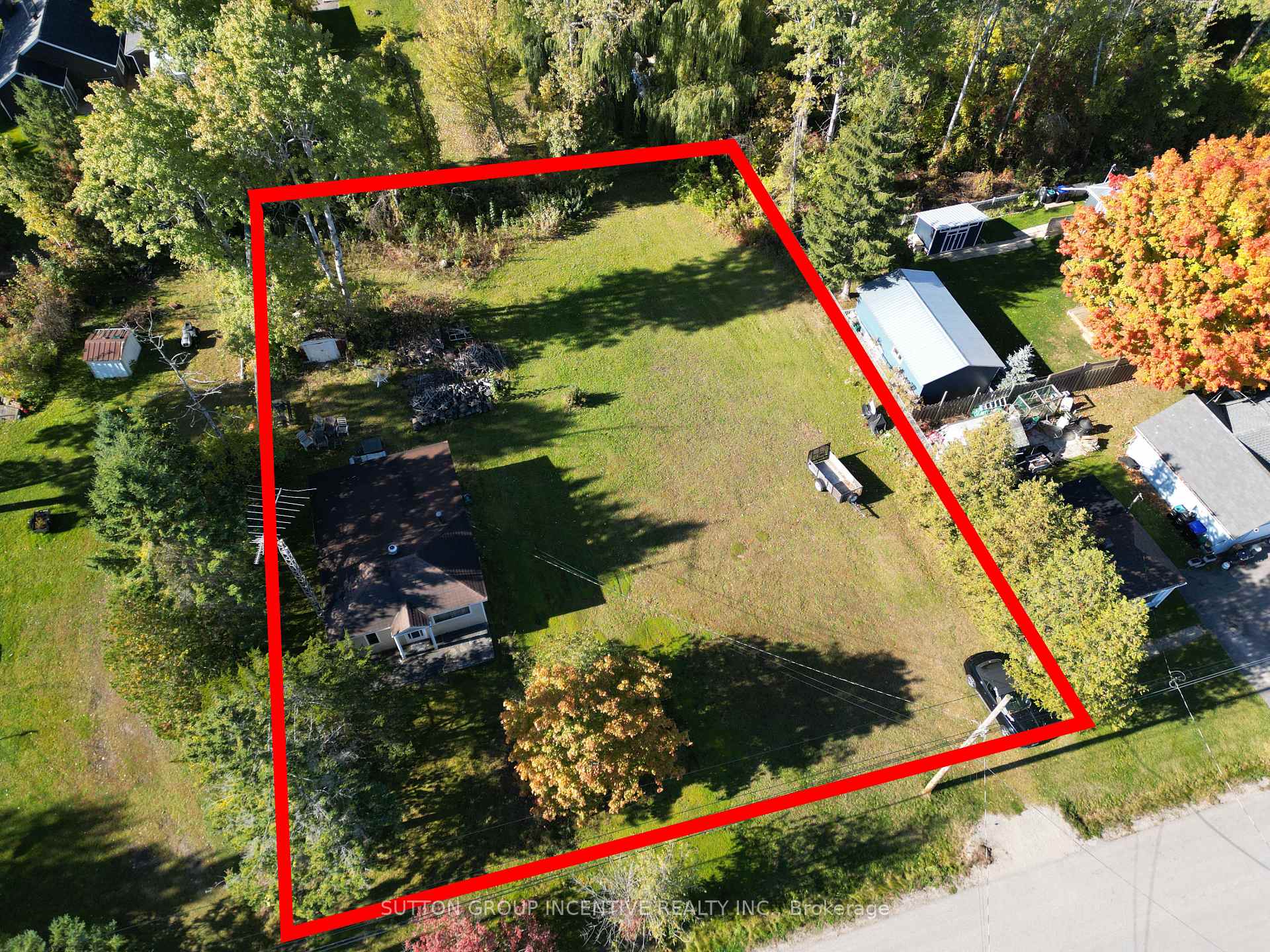 Photo 3 of 136-140 Limestone Road, Tay, Port McNicoll — HOMEH