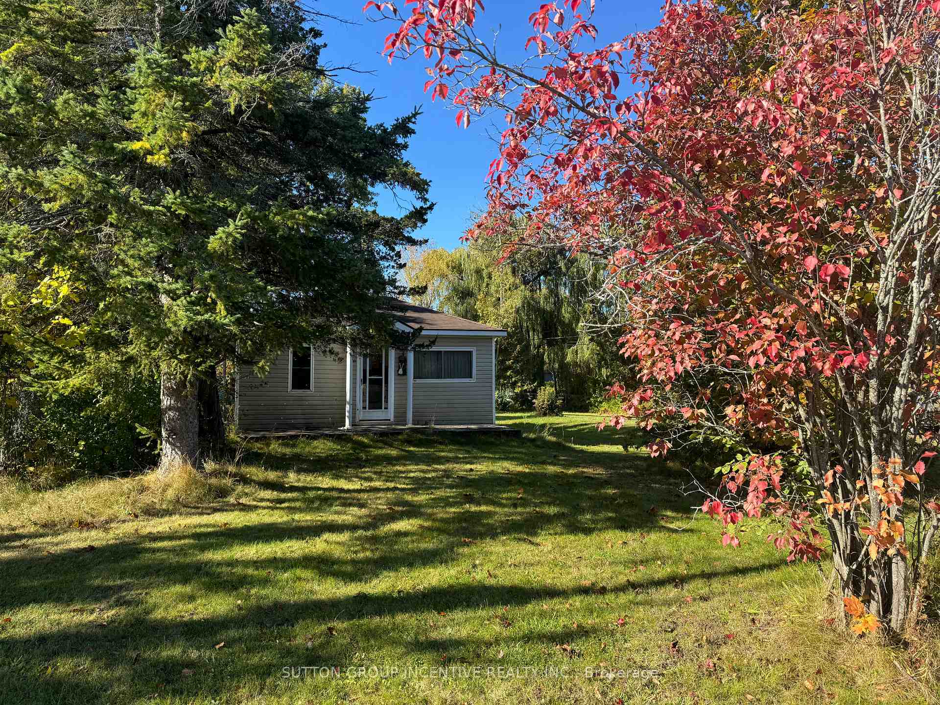 Photo 6 of 136-140 Limestone Road, Tay, Port McNicoll — HOMEH