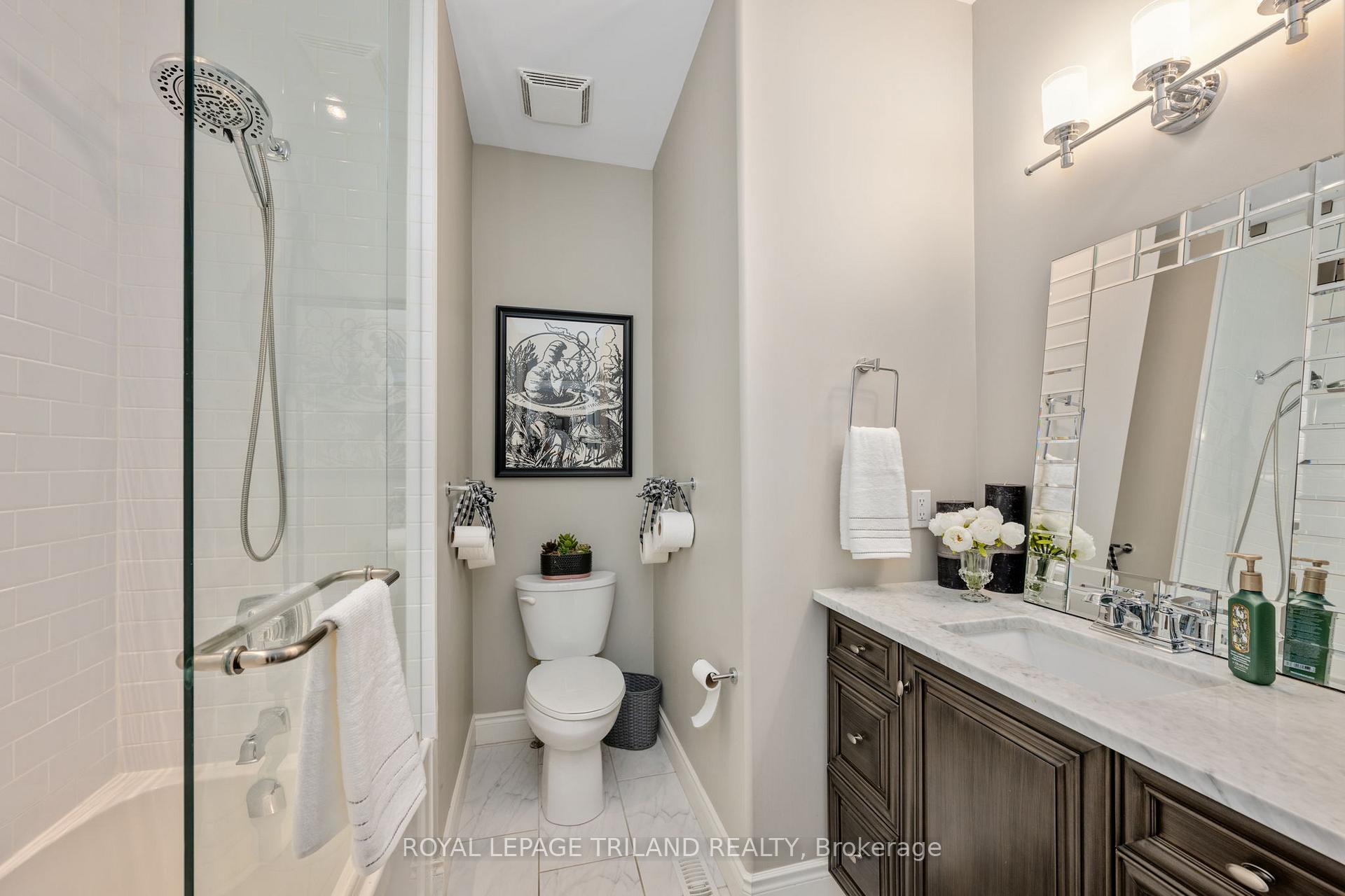 Photo 7 of 32 Willis Avenue, Strathroy-Caradoc, SE — HOMEH