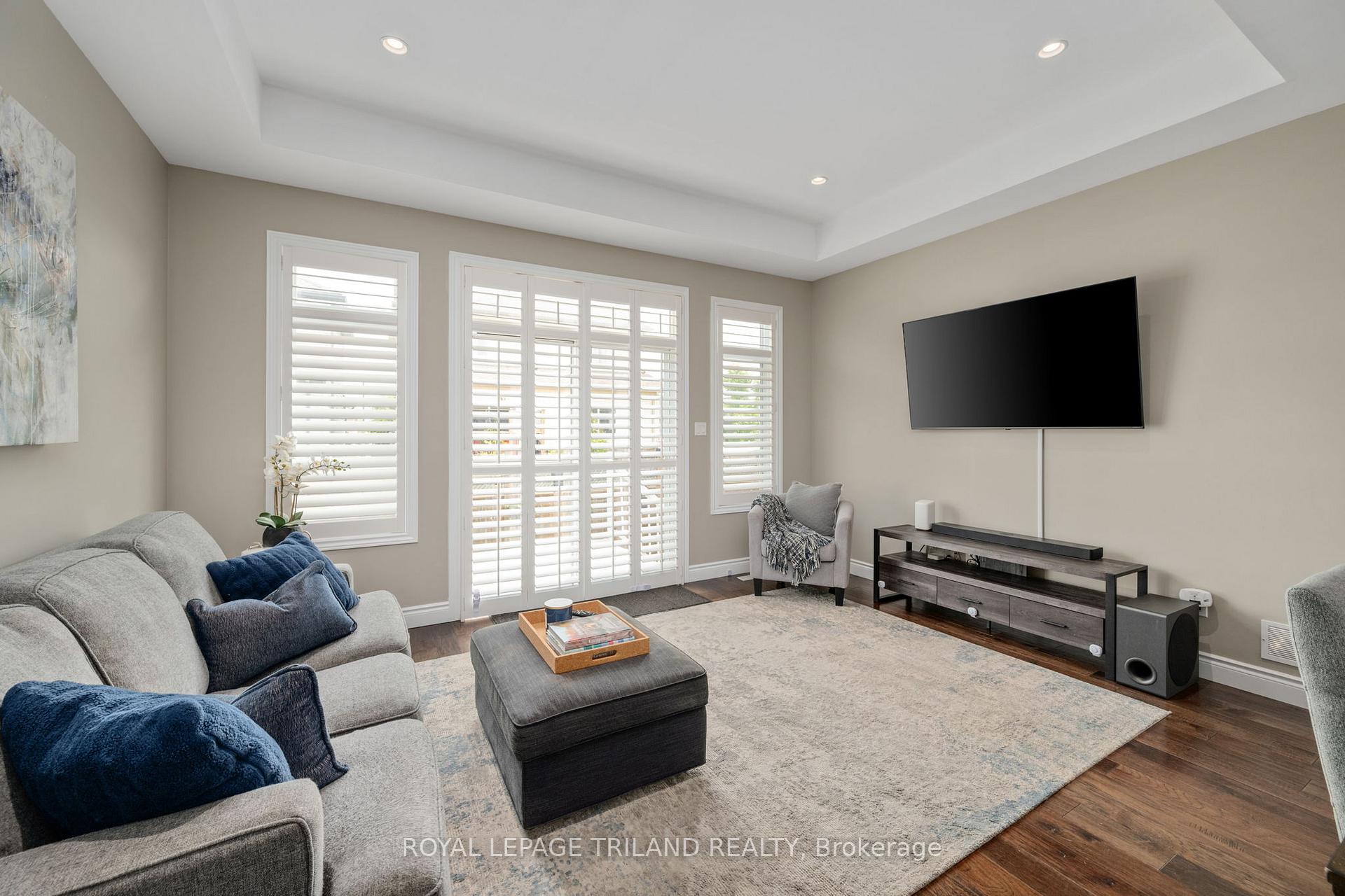 Photo 9 of 32 Willis Avenue, Strathroy-Caradoc, SE — HOMEH