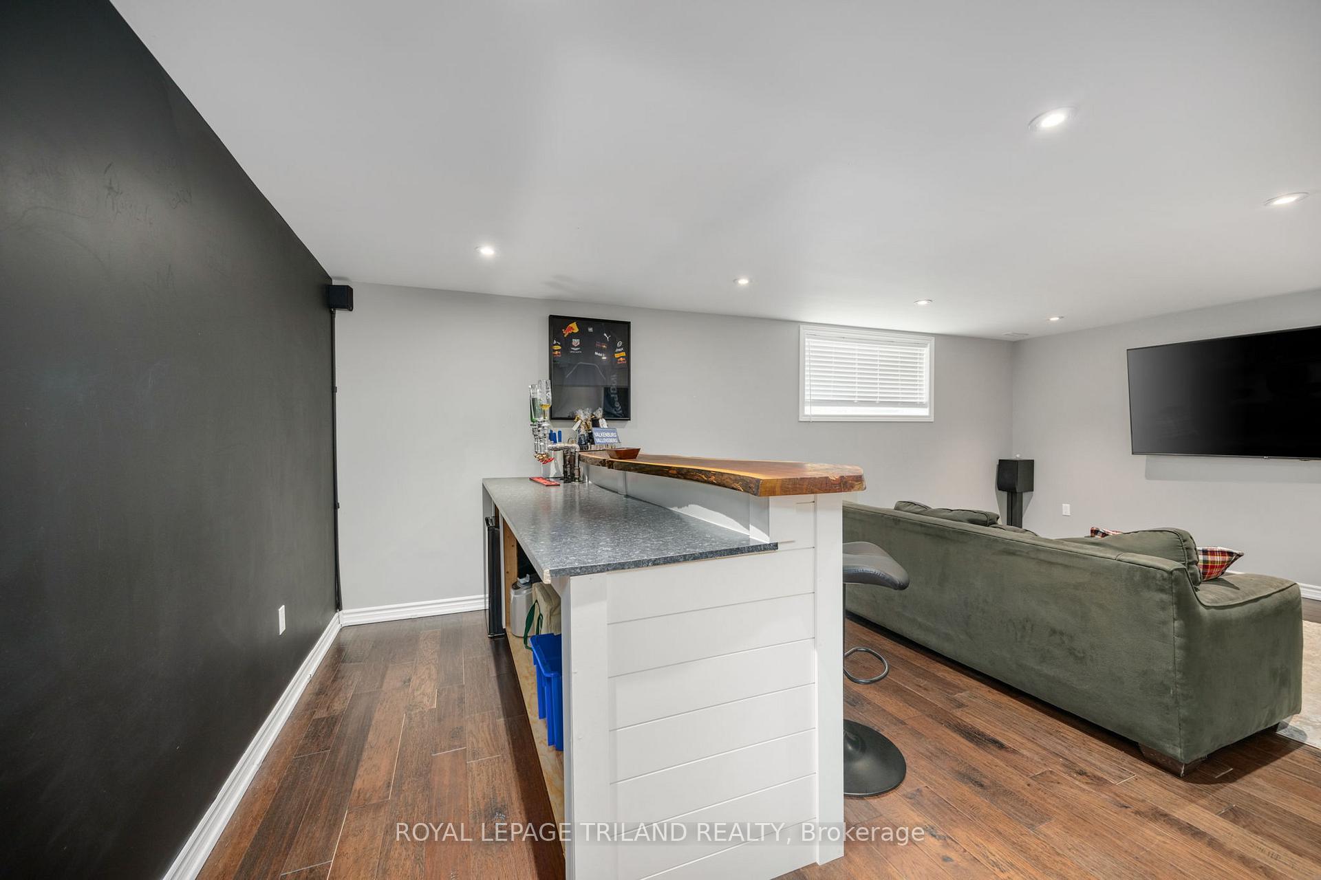 Photo 23 of 32 Willis Avenue, Strathroy-Caradoc, SE — HOMEH