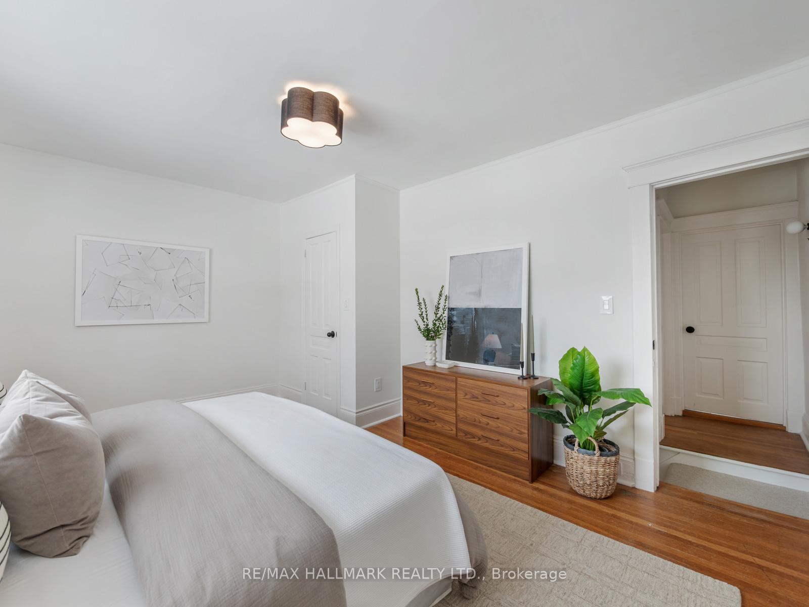 Photo 25 of 49 Dearbourne Avenue, Toronto, North Riverdale — HOMEH