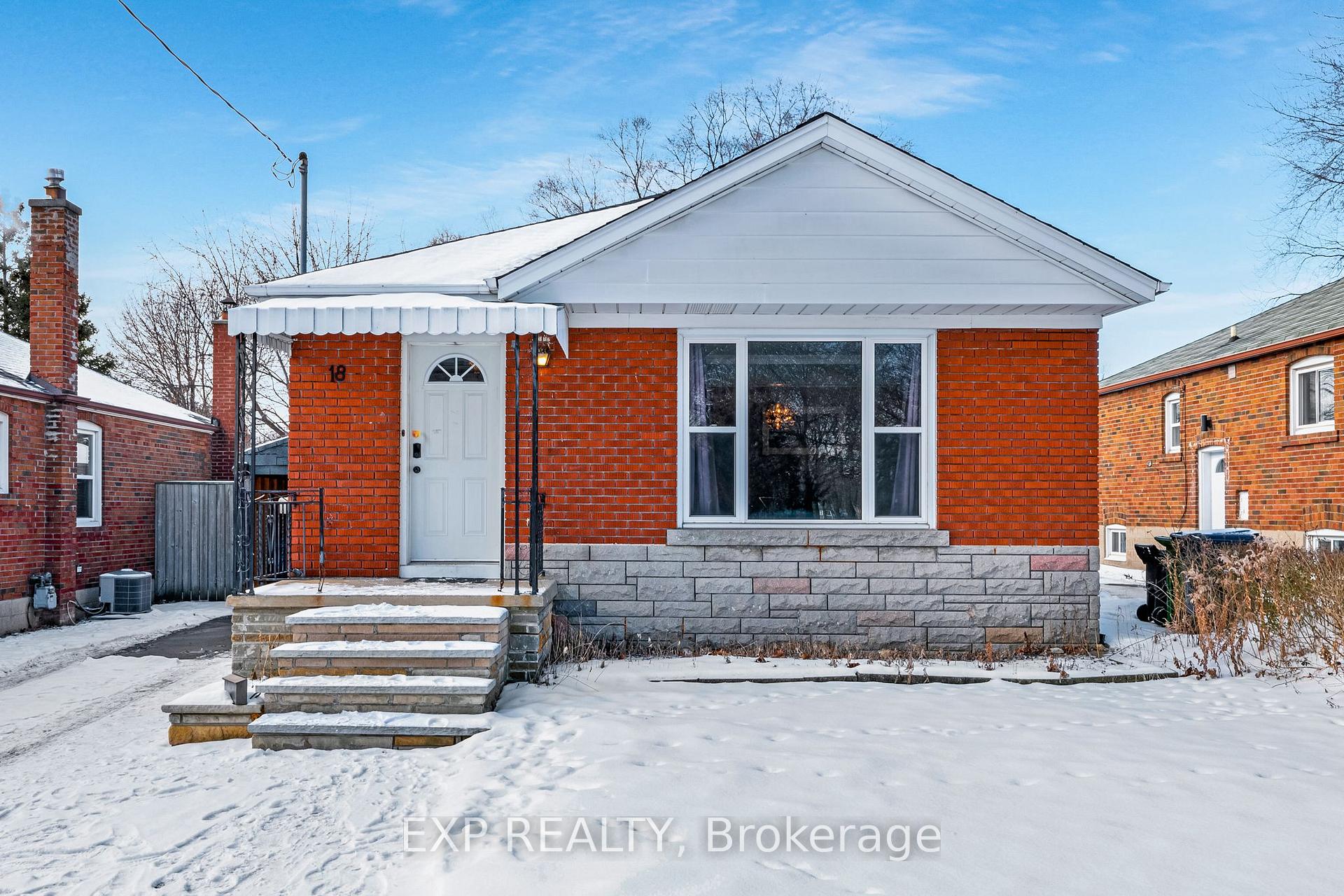 Photo 2 of 18 Lewiston Road, Scarborough, Dorset Park — HOMEH
