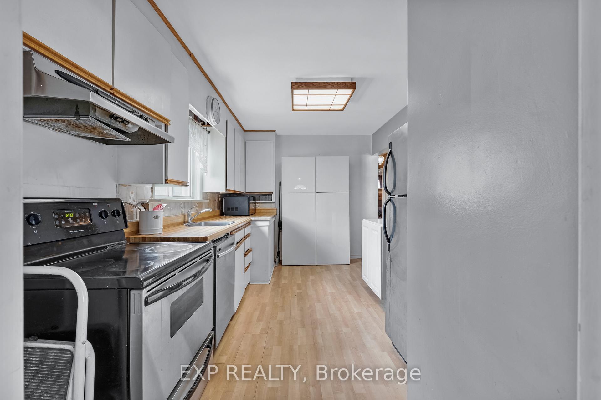 Photo 10 of 18 Lewiston Road, Scarborough, Dorset Park — HOMEH