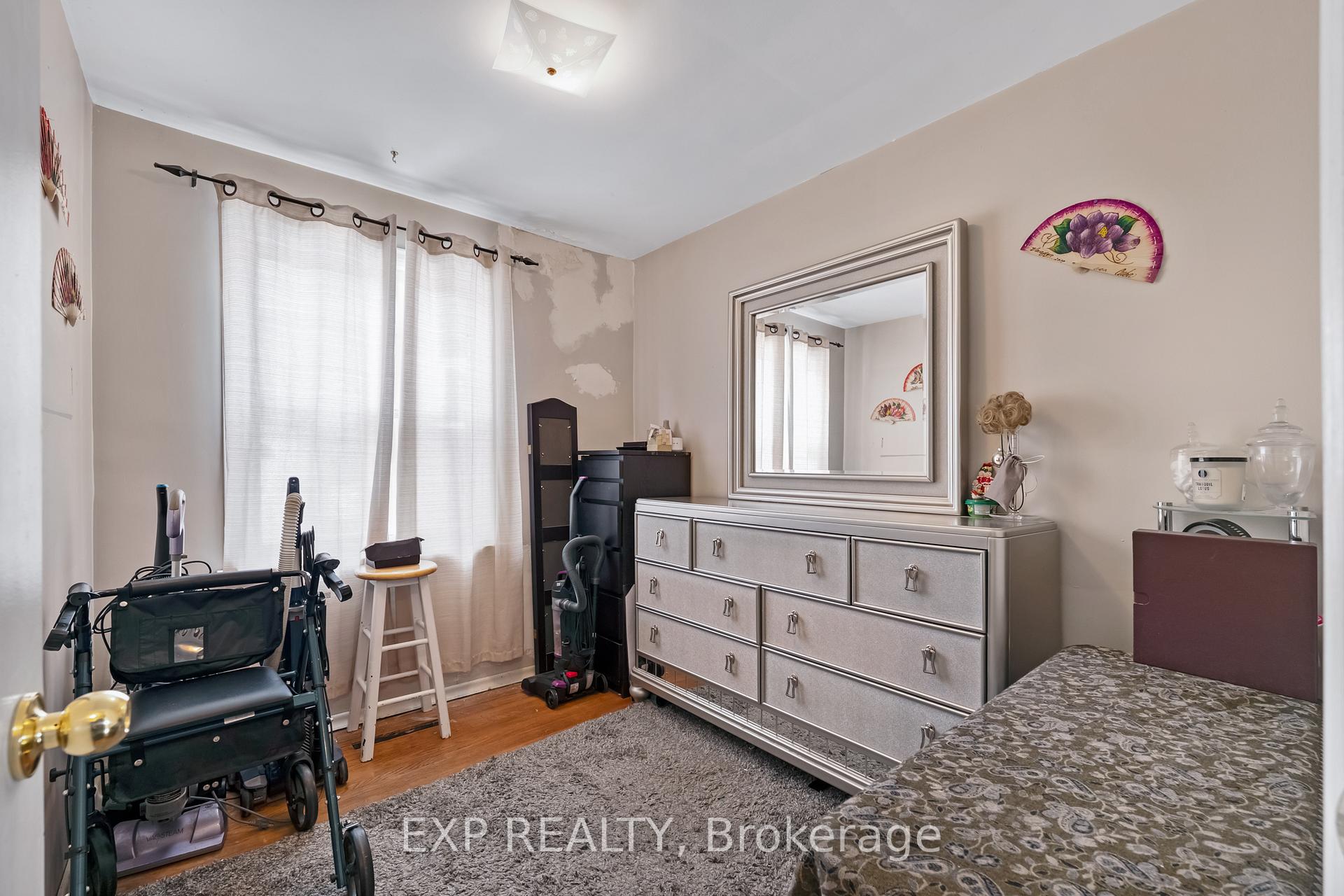 Photo 20 of 18 Lewiston Road, Scarborough, Dorset Park — HOMEH
