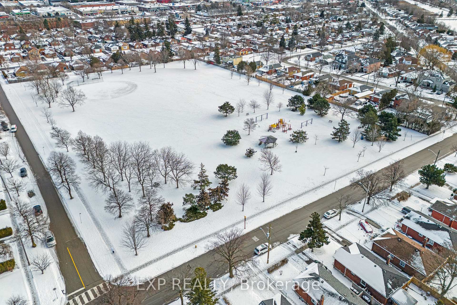 Photo 33 of 18 Lewiston Road, Scarborough, Dorset Park — HOMEH