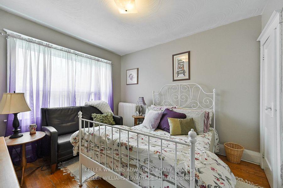 Photo 8 of 127 Oakcrest Avenue, Toronto, East End-Danforth — HOMEH