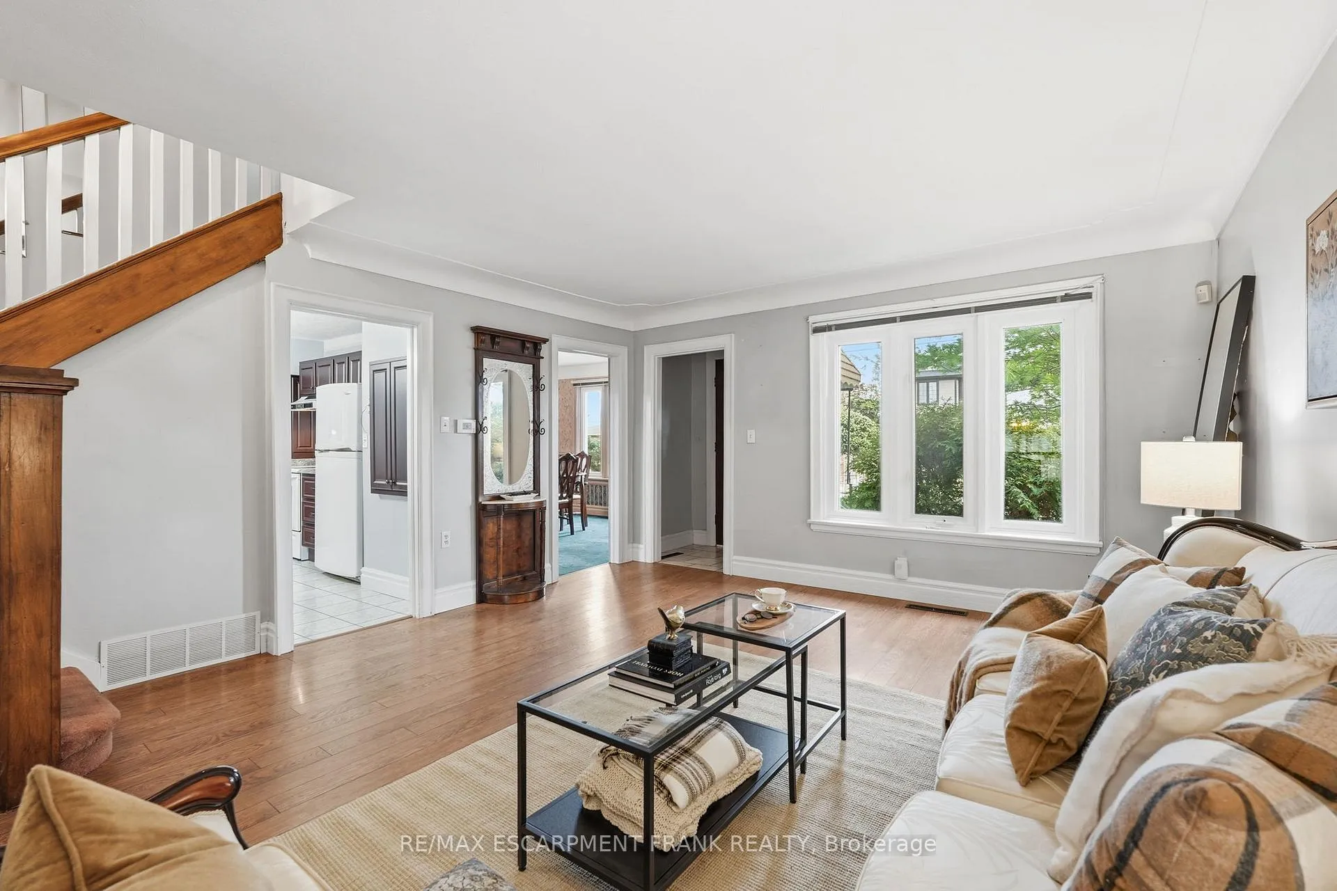 Photo 13 of 685 Dunn Avenue, Hamilton, Parkview — HOMEH