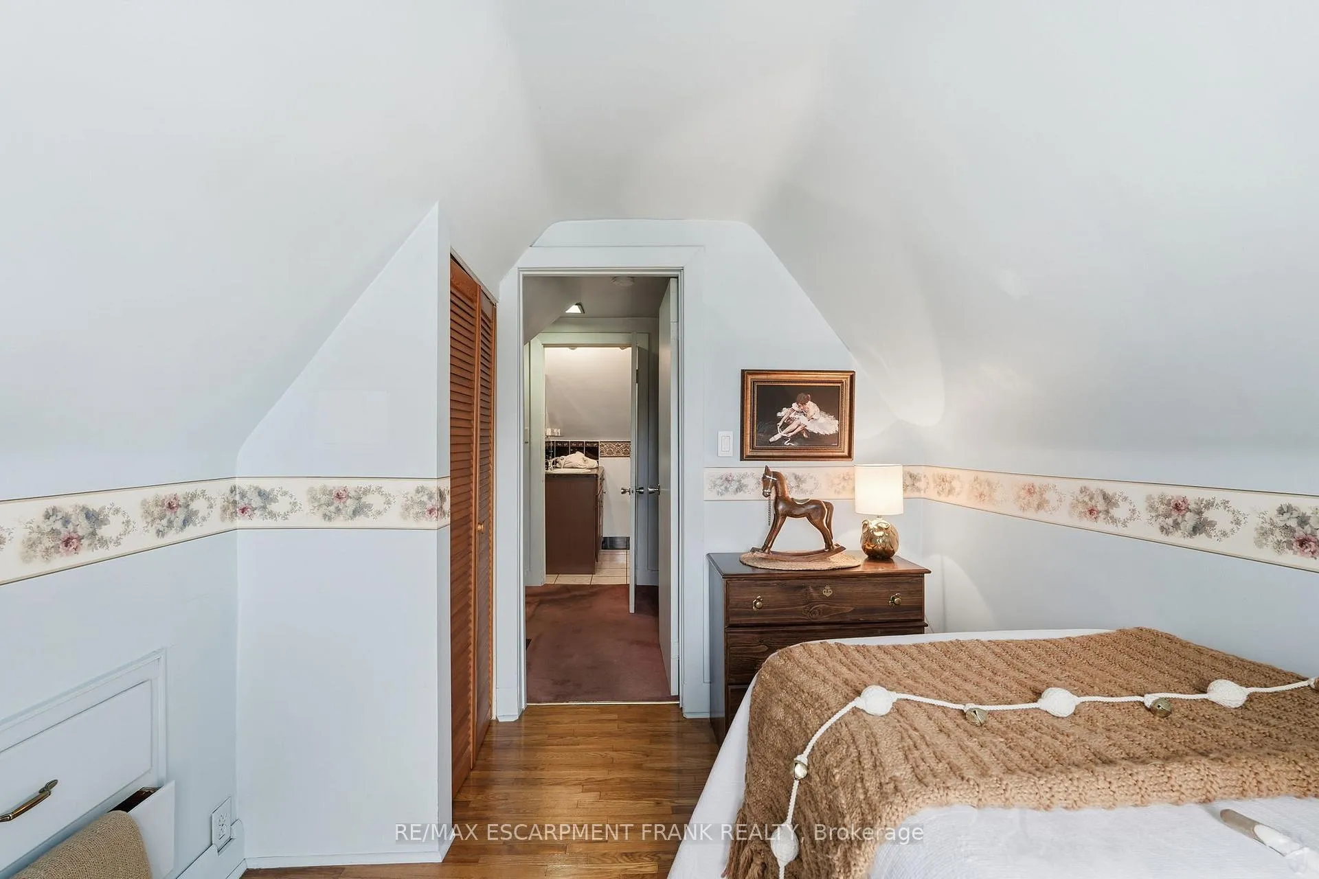 Photo 30 of 685 Dunn Avenue, Hamilton, Parkview — HOMEH