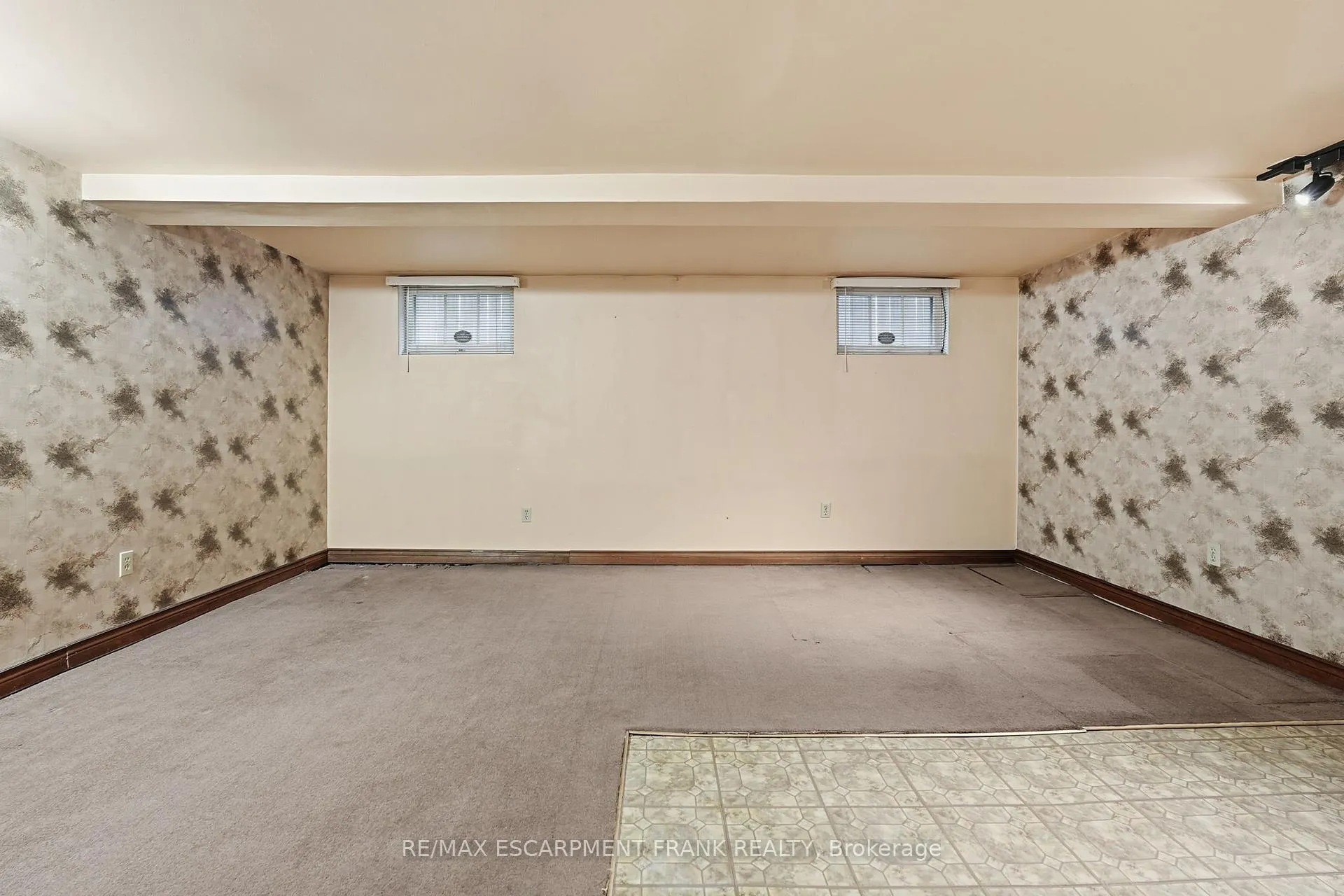 Photo 36 of 685 Dunn Avenue, Hamilton, Parkview — HOMEH