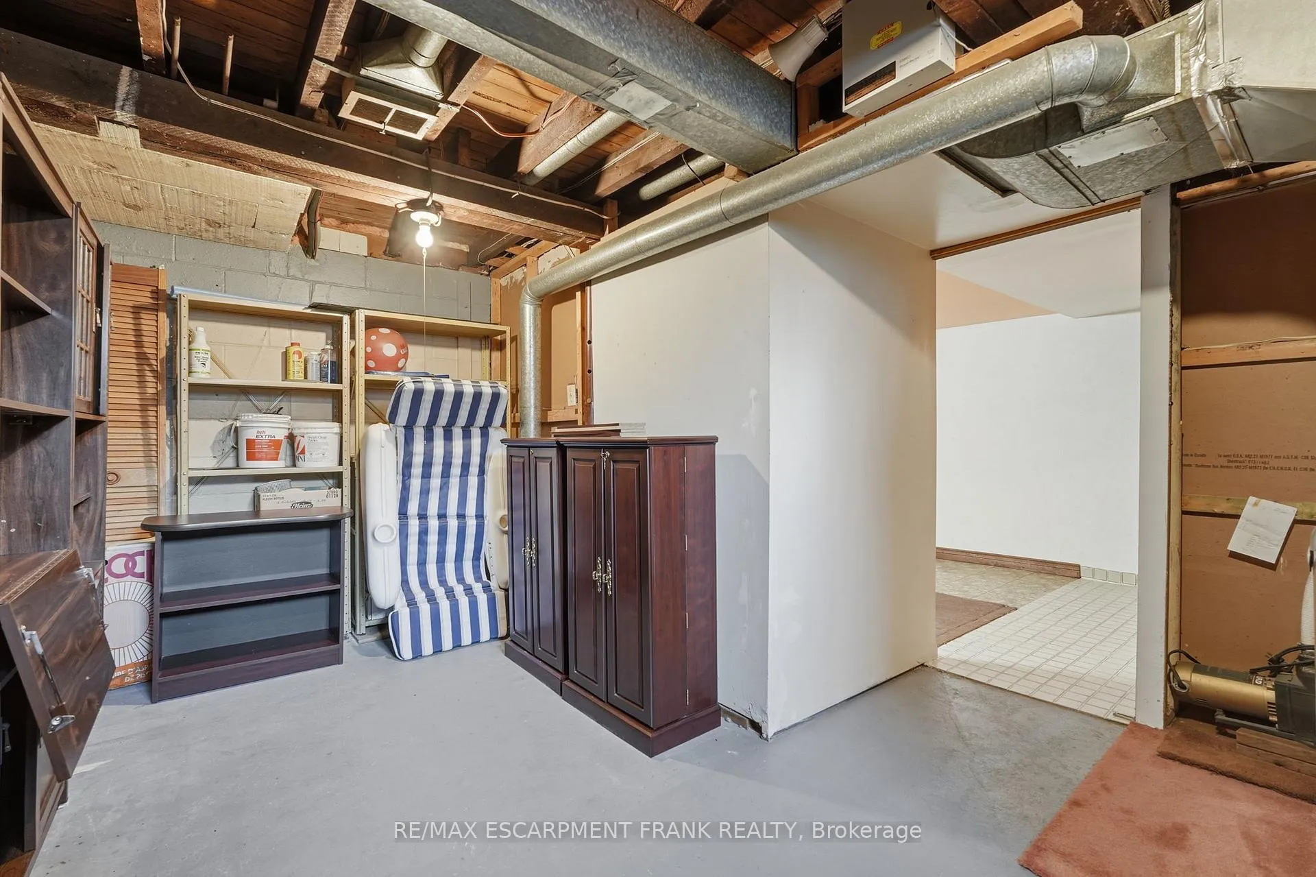 Photo 39 of 685 Dunn Avenue, Hamilton, Parkview — HOMEH