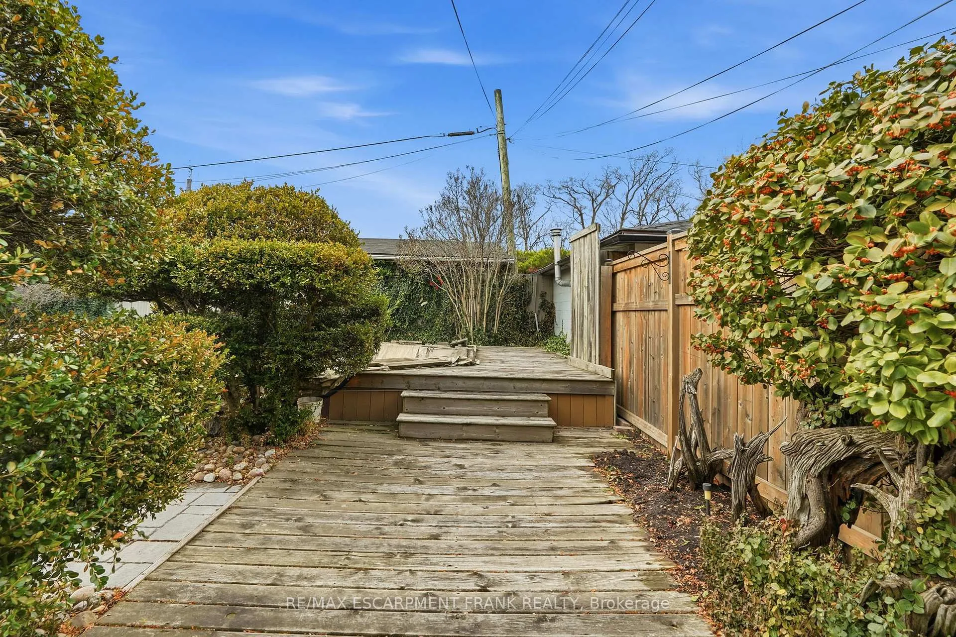Photo 48 of 685 Dunn Avenue, Hamilton, Parkview — HOMEH