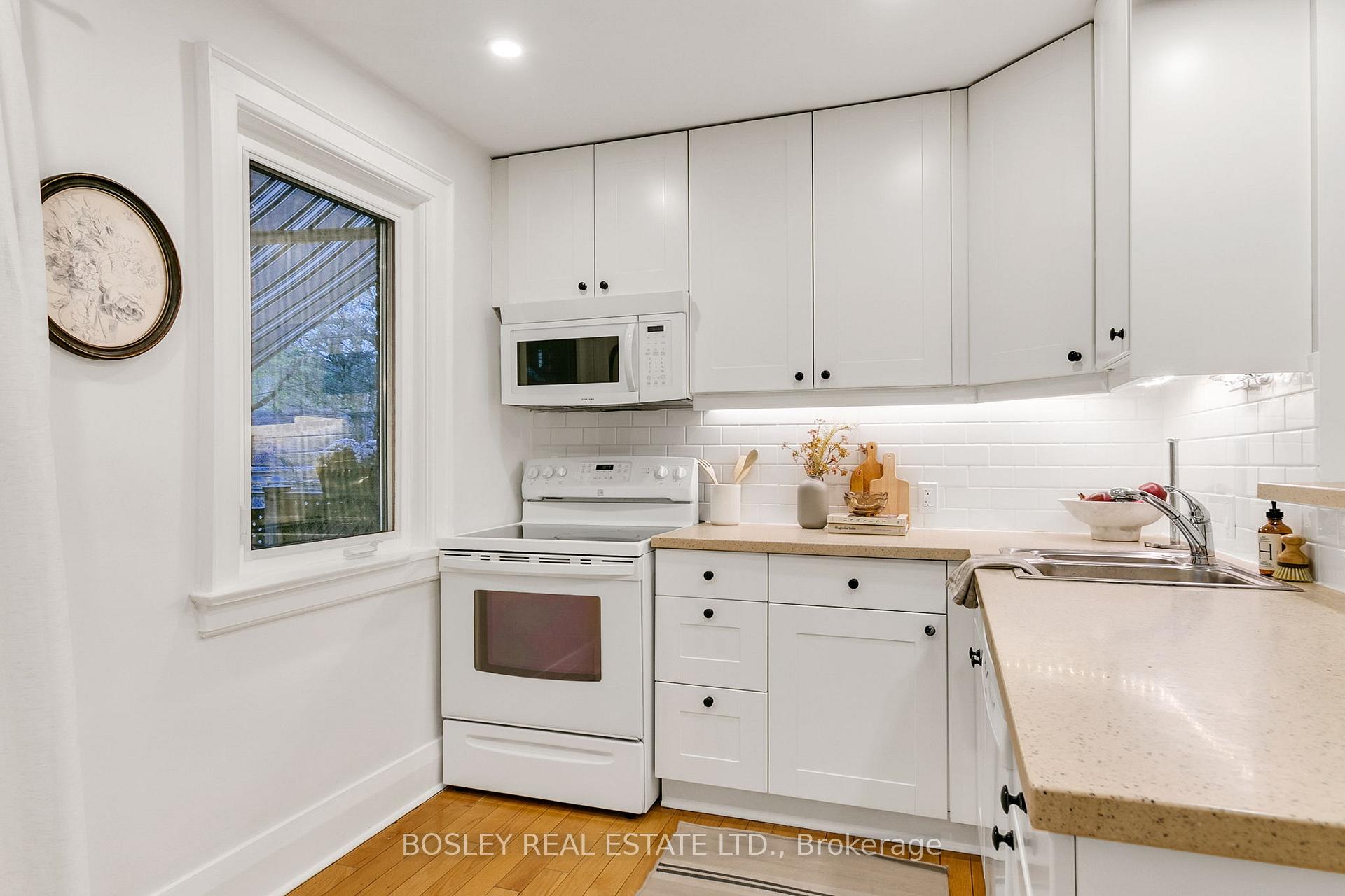 Photo 15 of 17 Glengarry Avenue, Toronto, Lawrence Park North — HOMEH