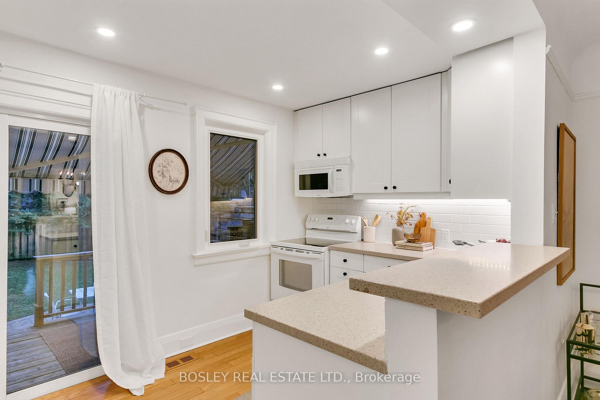 Photo 18 of 17 Glengarry Avenue, Toronto, Lawrence Park North — HOMEH