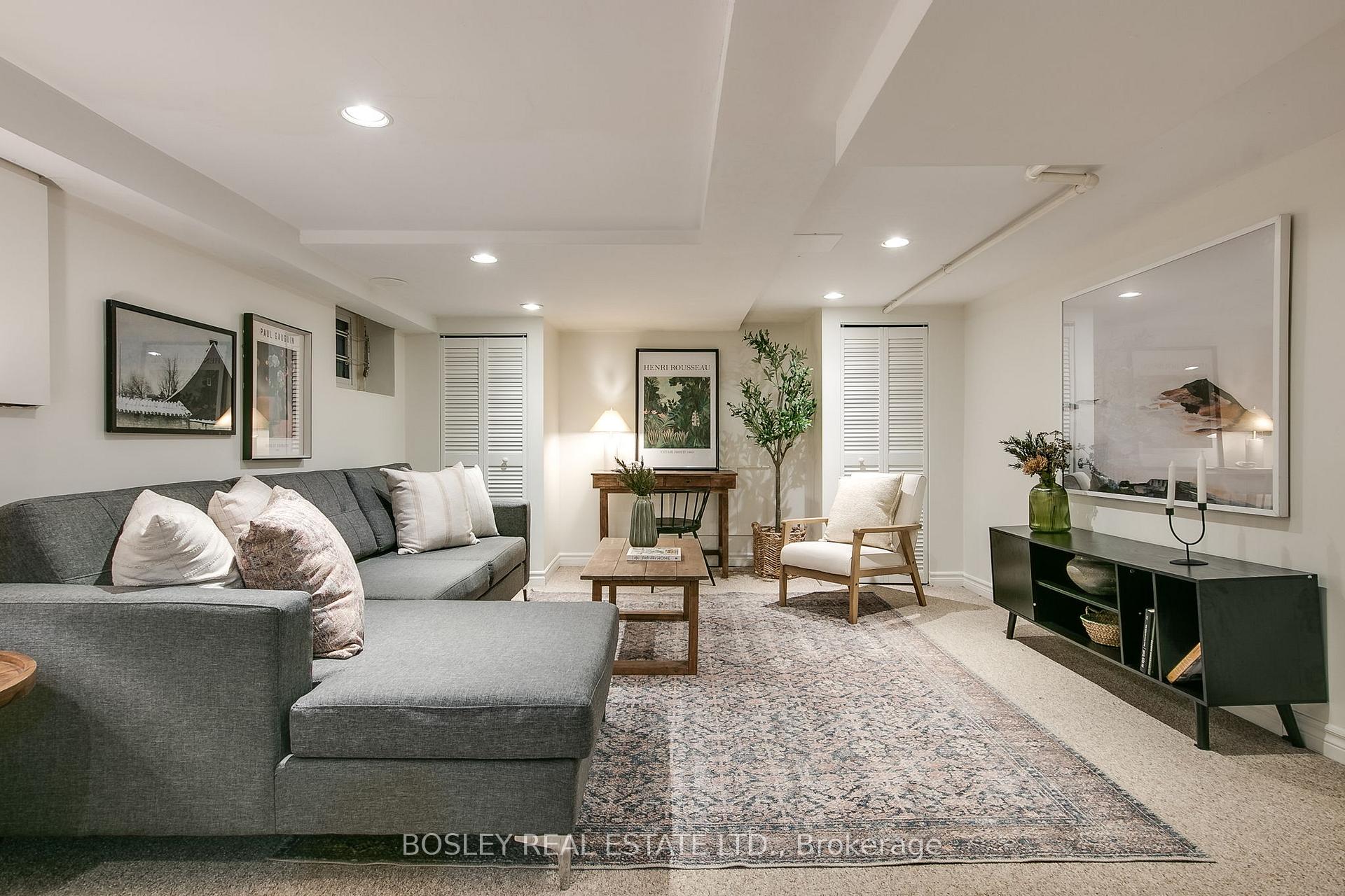 Photo 33 of 17 Glengarry Avenue, Toronto, Lawrence Park North — HOMEH