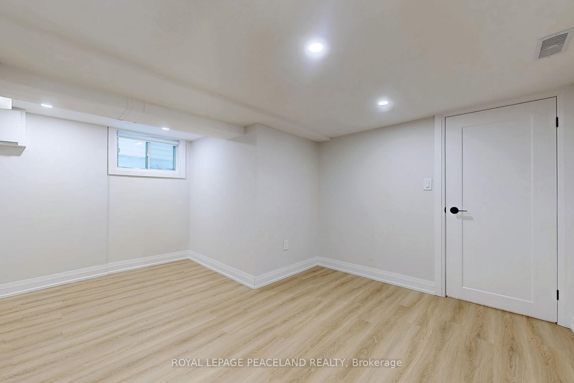 Photo 18 of 73 Merrill Avenue E, Toronto, Woodbine Corridor — HOMEH