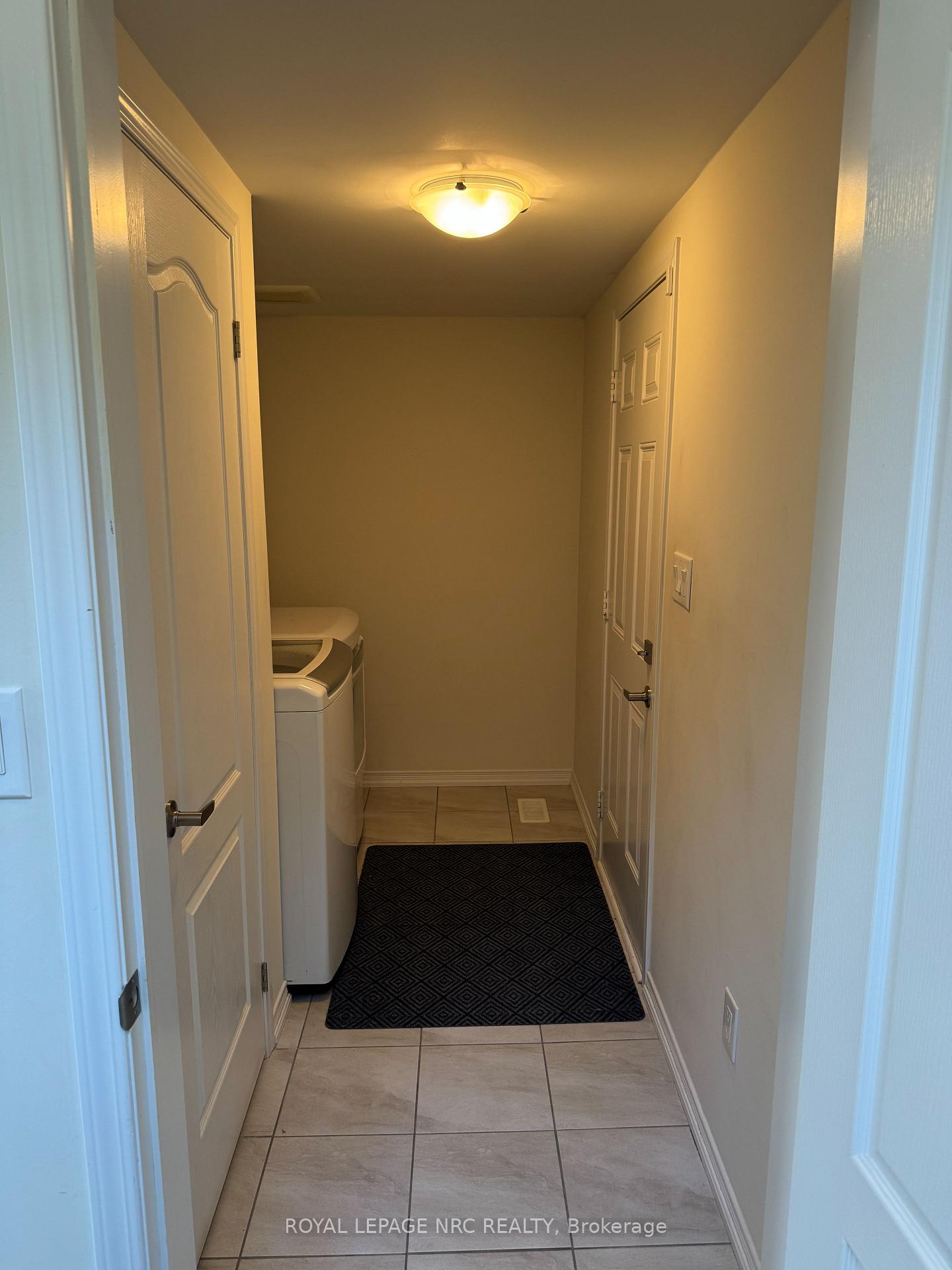 Photo 10 of 260 Esther Crescent, Thorold, Hurricane/Merrittville — HOMEH
