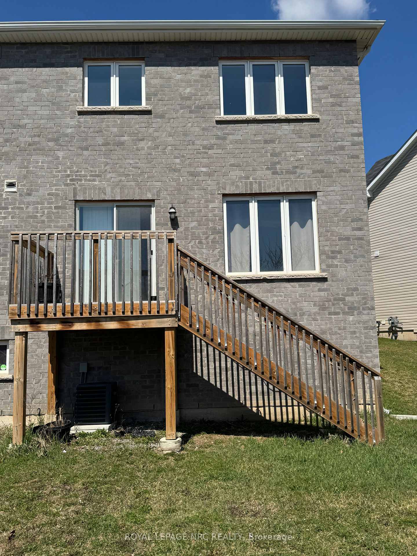 Photo 26 of 260 Esther Crescent, Thorold, Hurricane/Merrittville — HOMEH