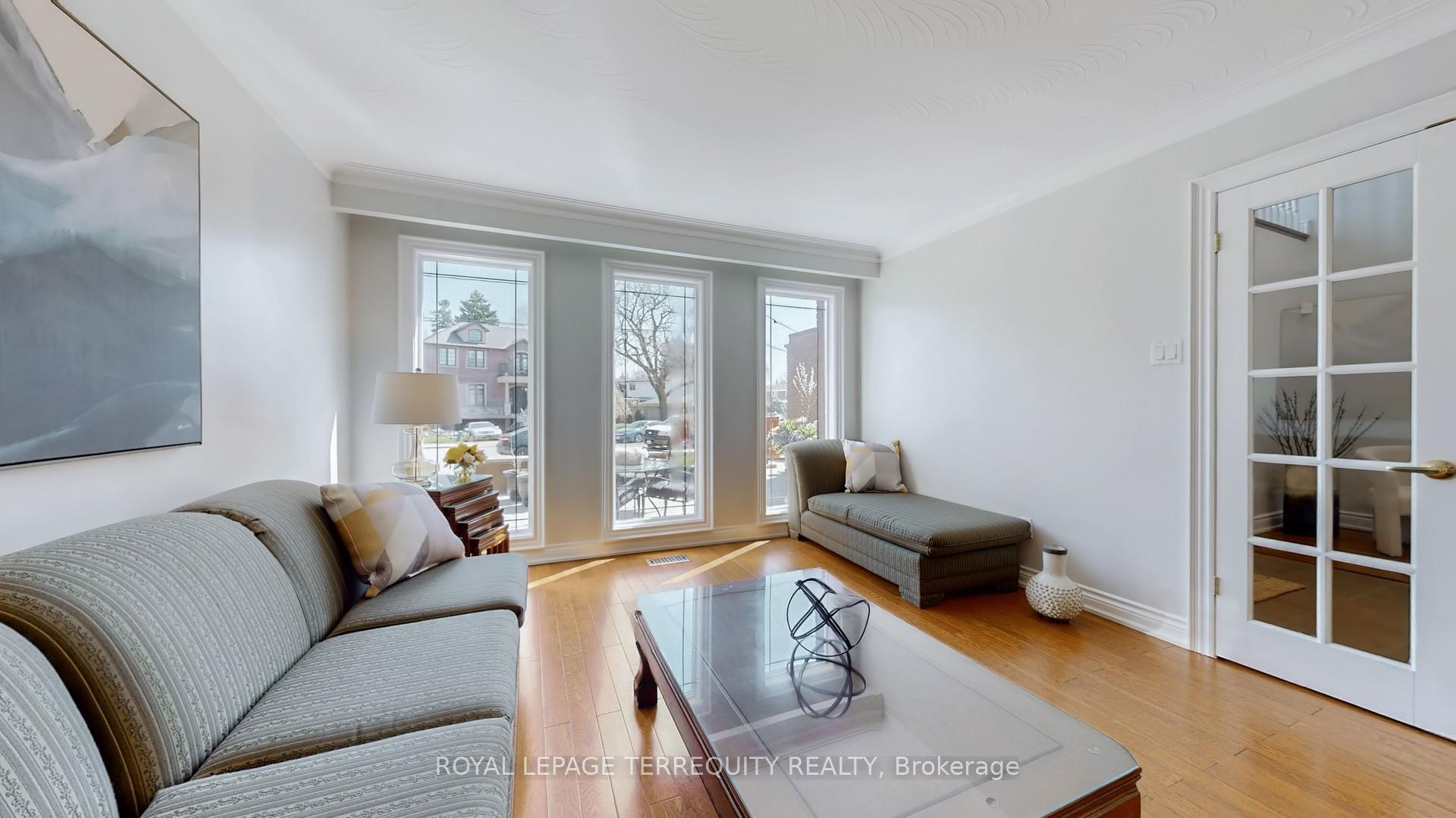 Photo 6 of 8 Ashall Boulevard, Toronto, O'Connor-Parkview — HOMEH