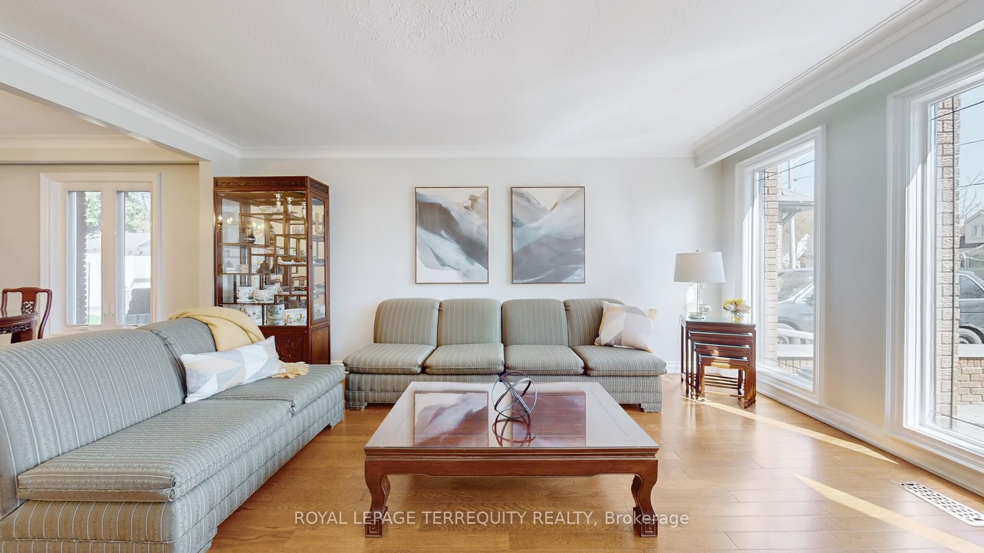 Photo 7 of 8 Ashall Boulevard, Toronto, O'Connor-Parkview — HOMEH