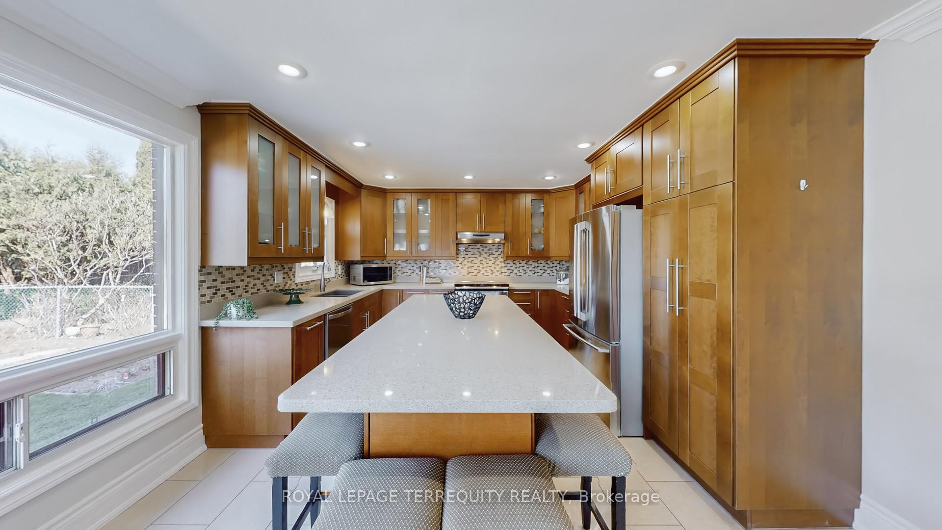 Photo 13 of 8 Ashall Boulevard, Toronto, O'Connor-Parkview — HOMEH
