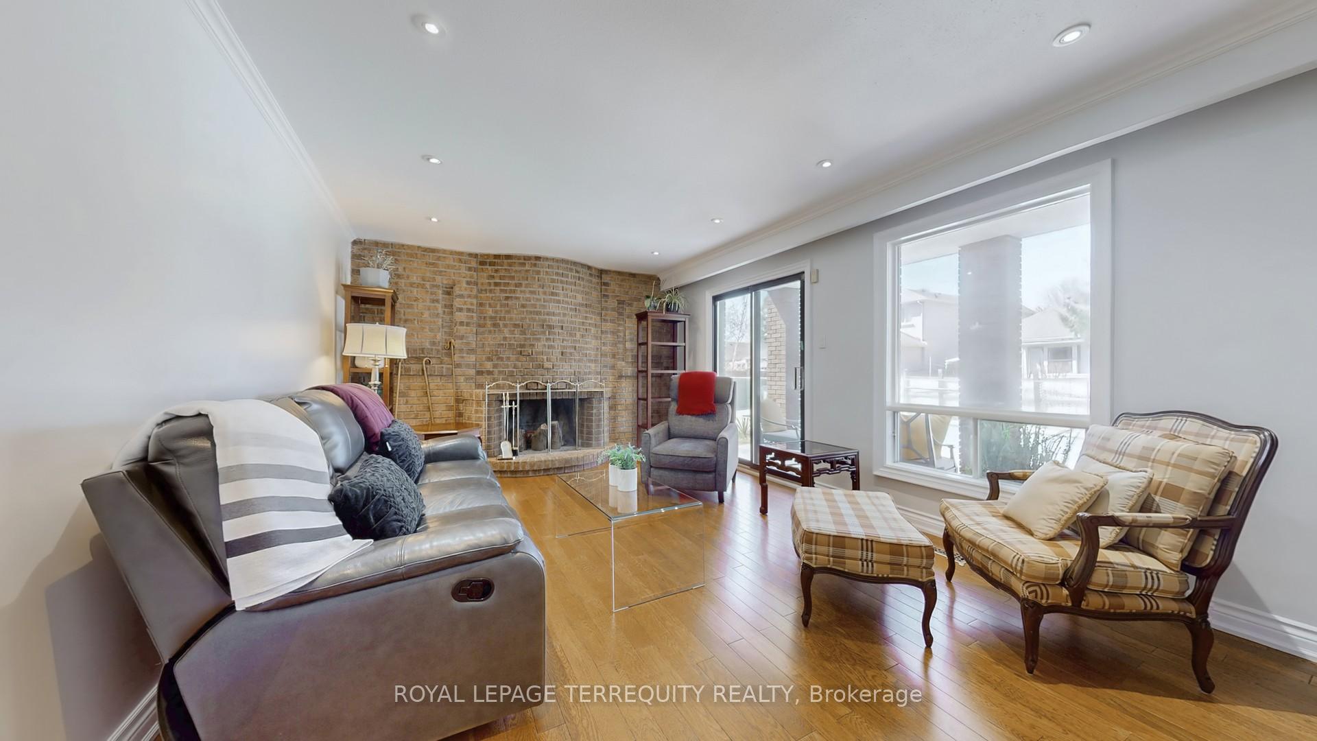 Photo 14 of 8 Ashall Boulevard, Toronto, O'Connor-Parkview — HOMEH