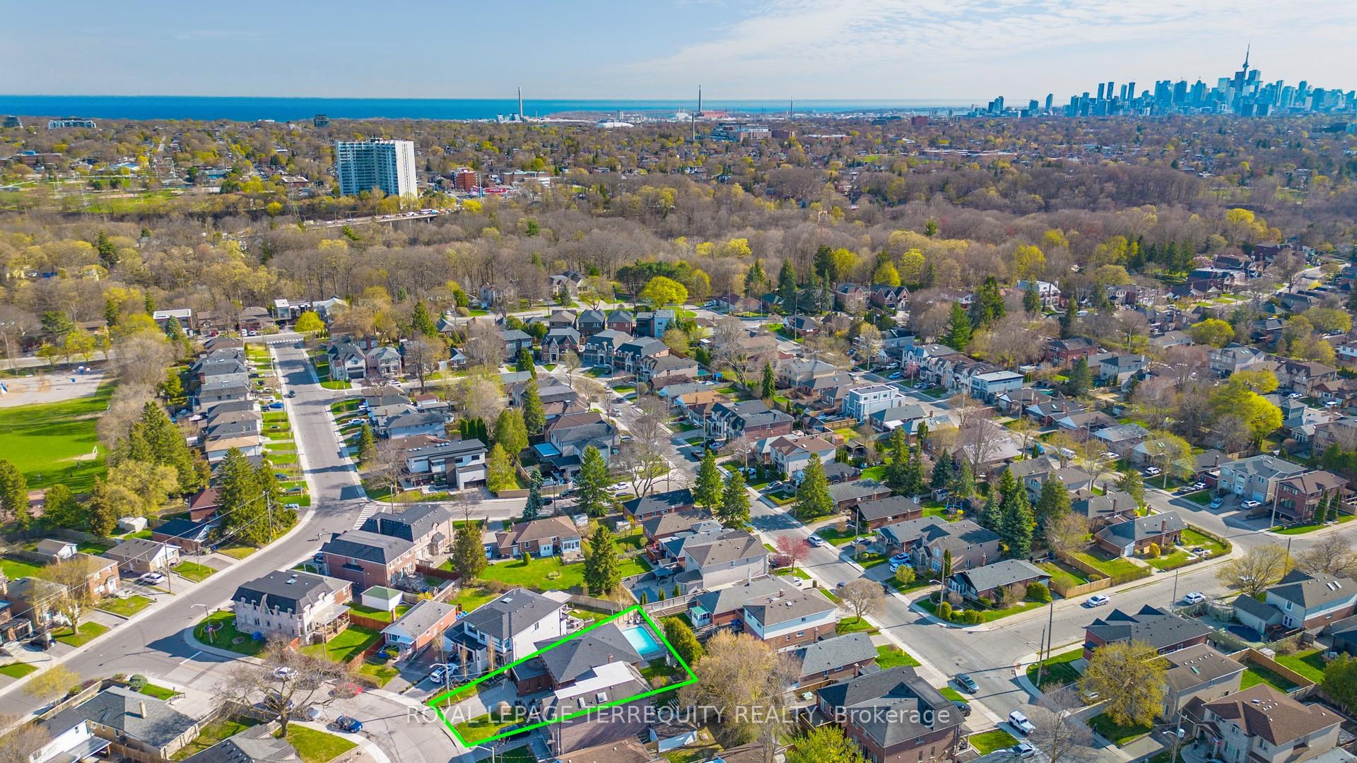 Photo 44 of 8 Ashall Boulevard, Toronto, O'Connor-Parkview — HOMEH